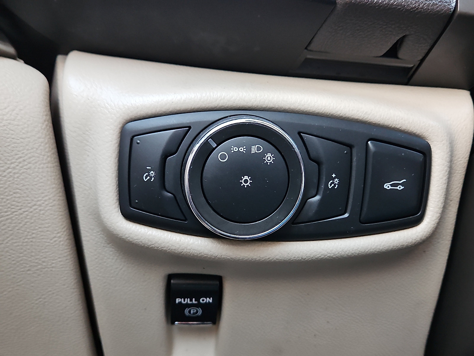 2016 Lincoln MKX photo 19 of 20