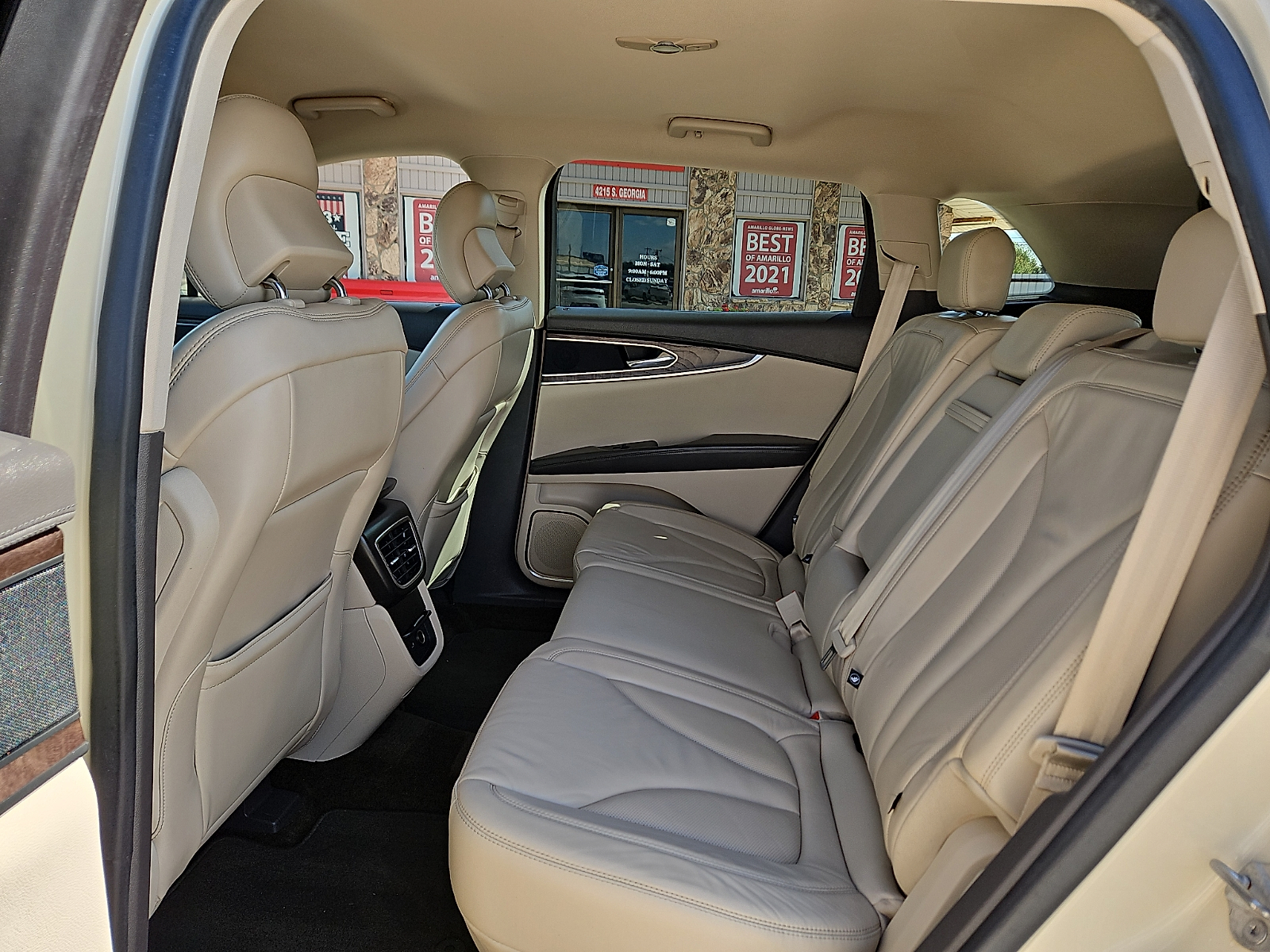 2016 Lincoln MKX photo 9 of 20