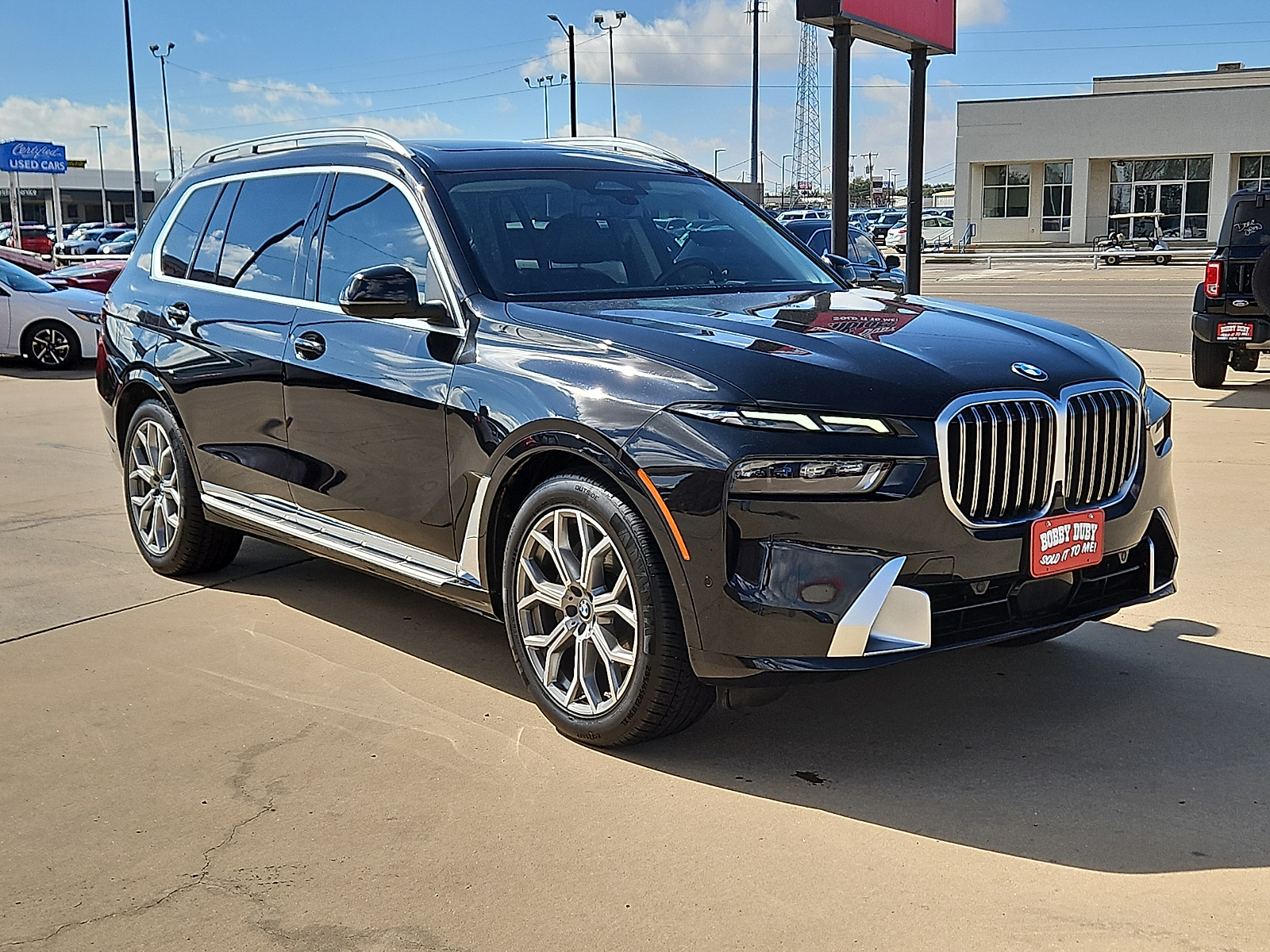 2026 BMW X7 photo 4 of 23