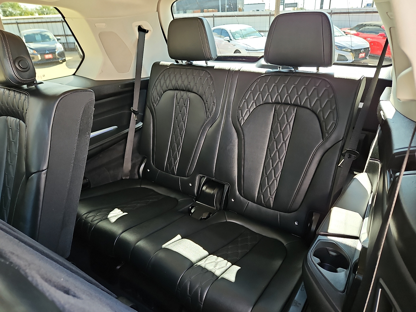 2026 BMW X7 photo 13 of 23