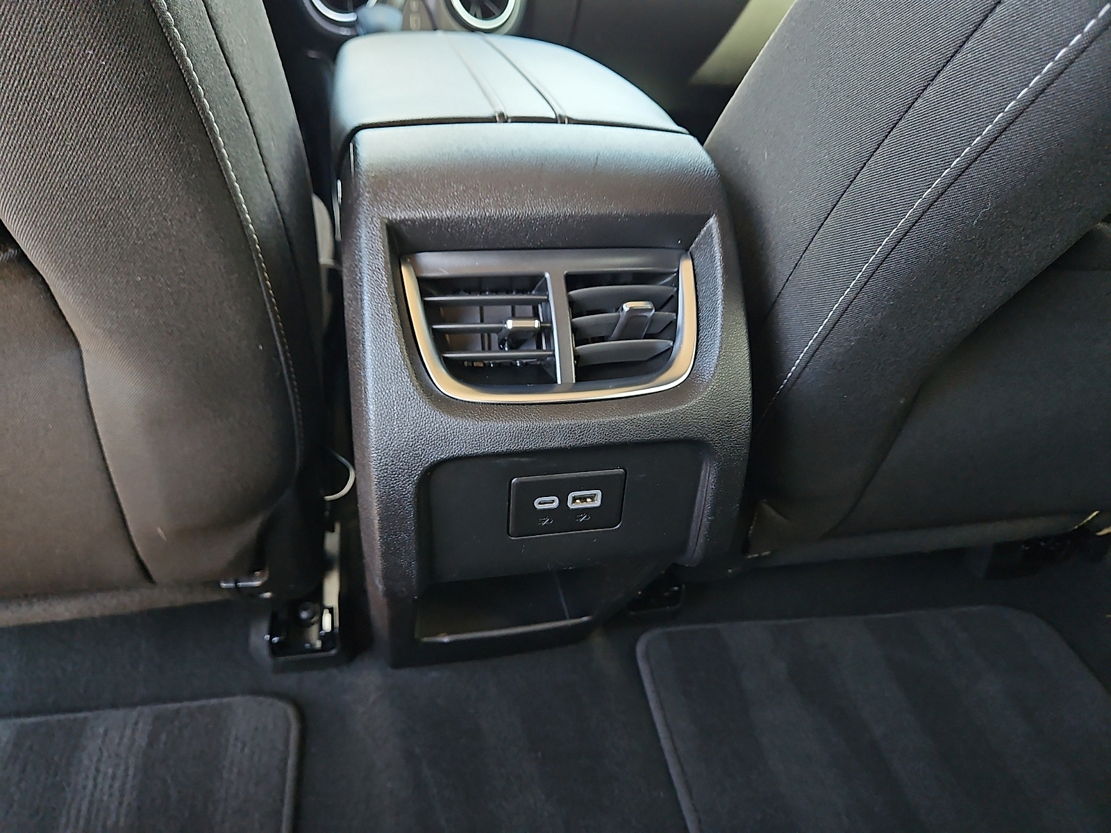 2025 Chevrolet Blazer photo 8 of 20