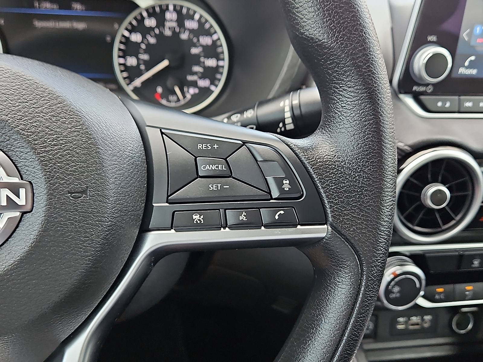 2025 Nissan Sentra photo 17 of 20
