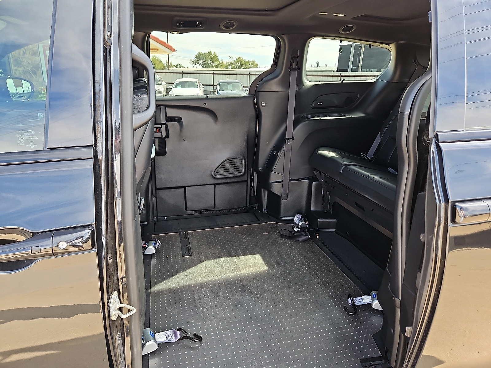 2019 Chrysler Pacifica photo 11 of 22