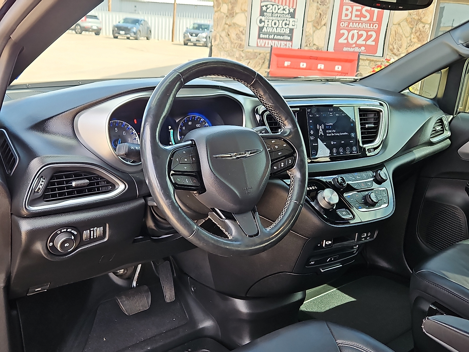 2019 Chrysler Pacifica photo 15 of 22