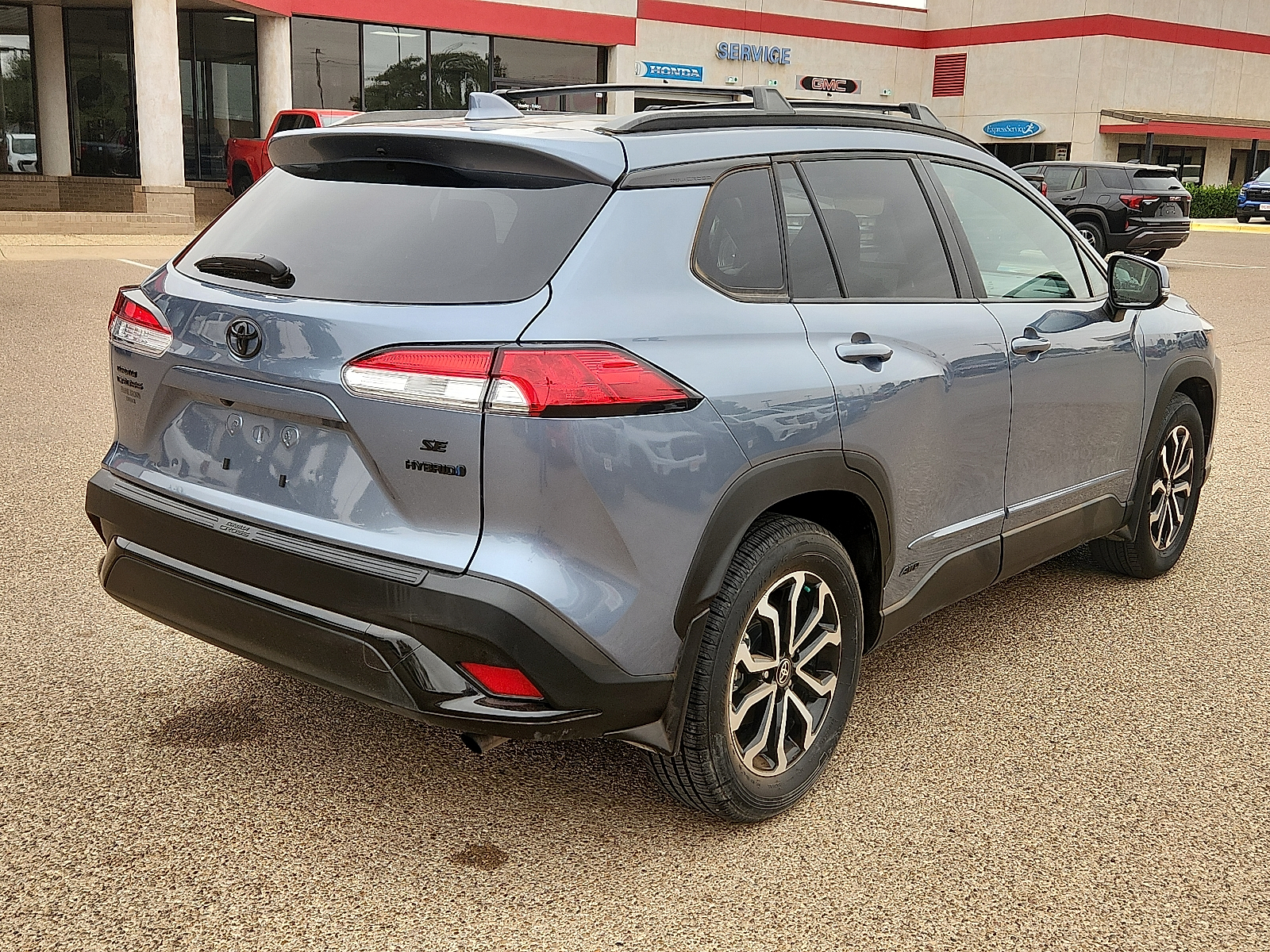 View vehicle photo 3