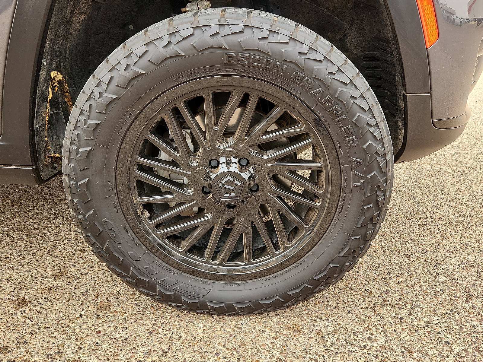 View vehicle photo 6