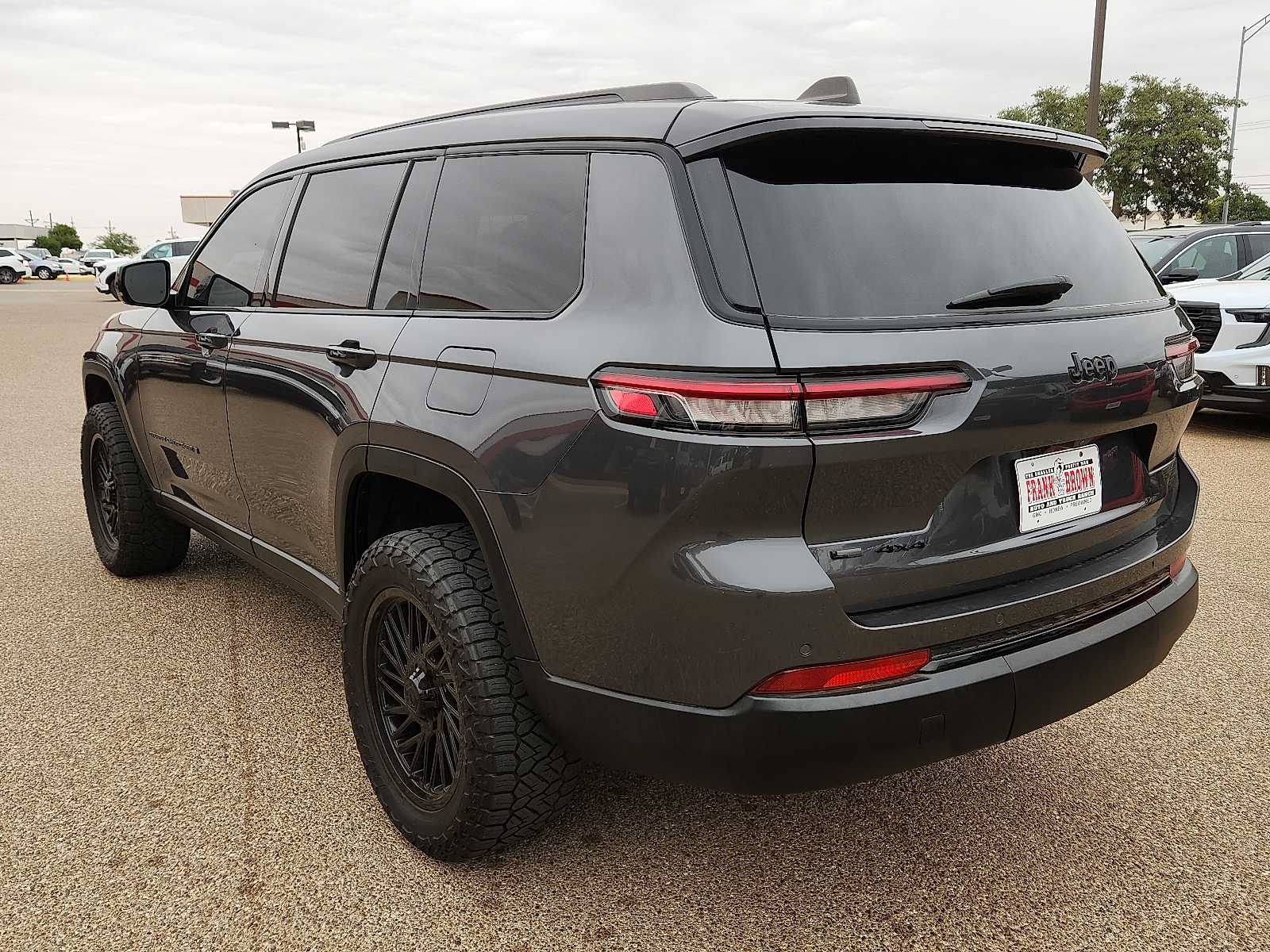 View vehicle photo 2