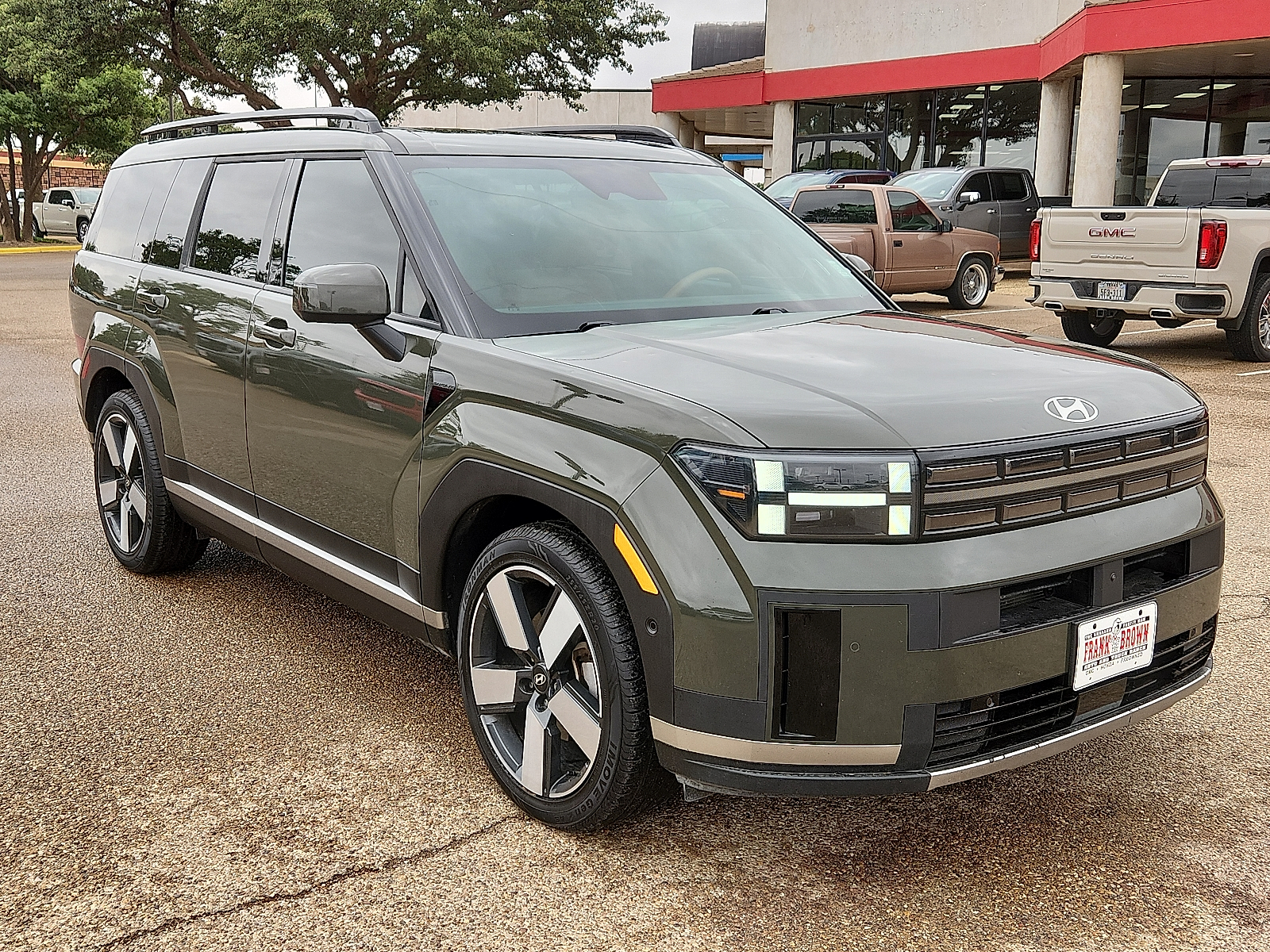 View vehicle photo 5