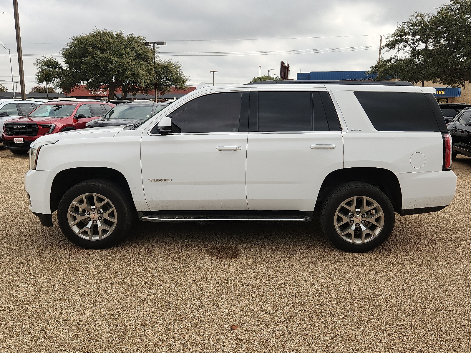2019 GMC Yukon SLE RWD