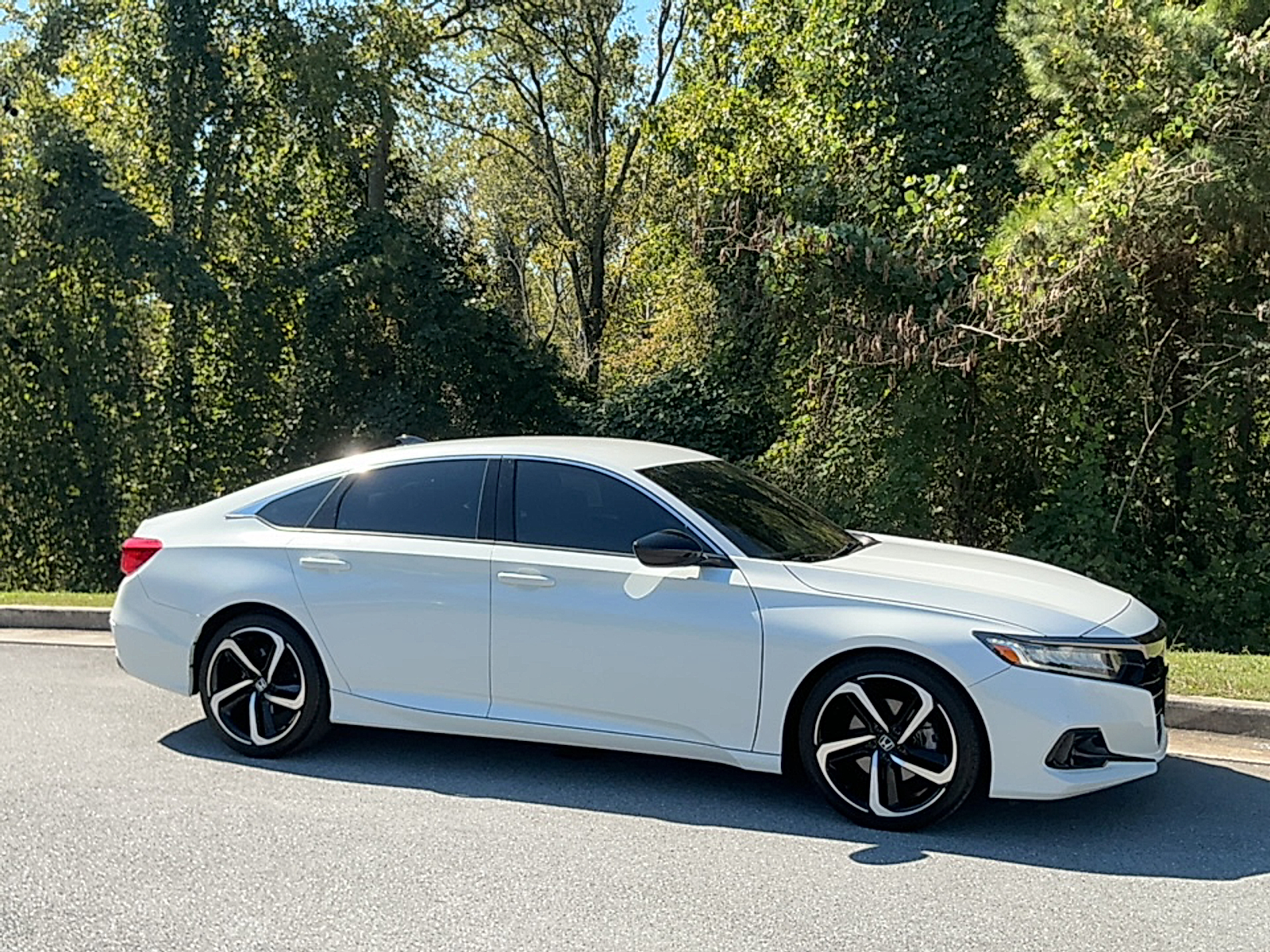 2022 Honda Accord Sedan Front-Wheel Drive Automatic