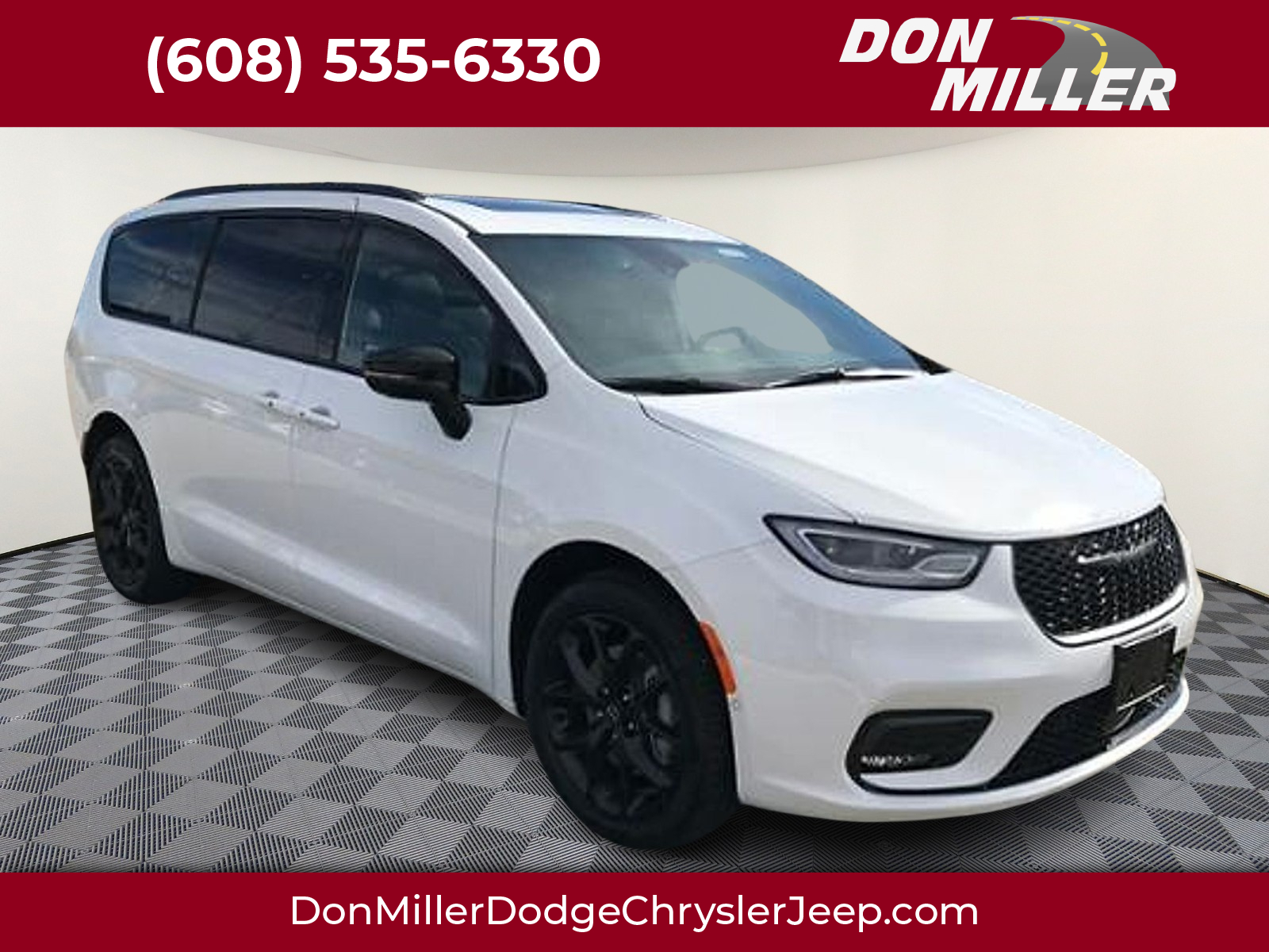 Bright White Clearcoat 2026 Chrysler Pacifica Minivan All-Wheel Drive Automatic
