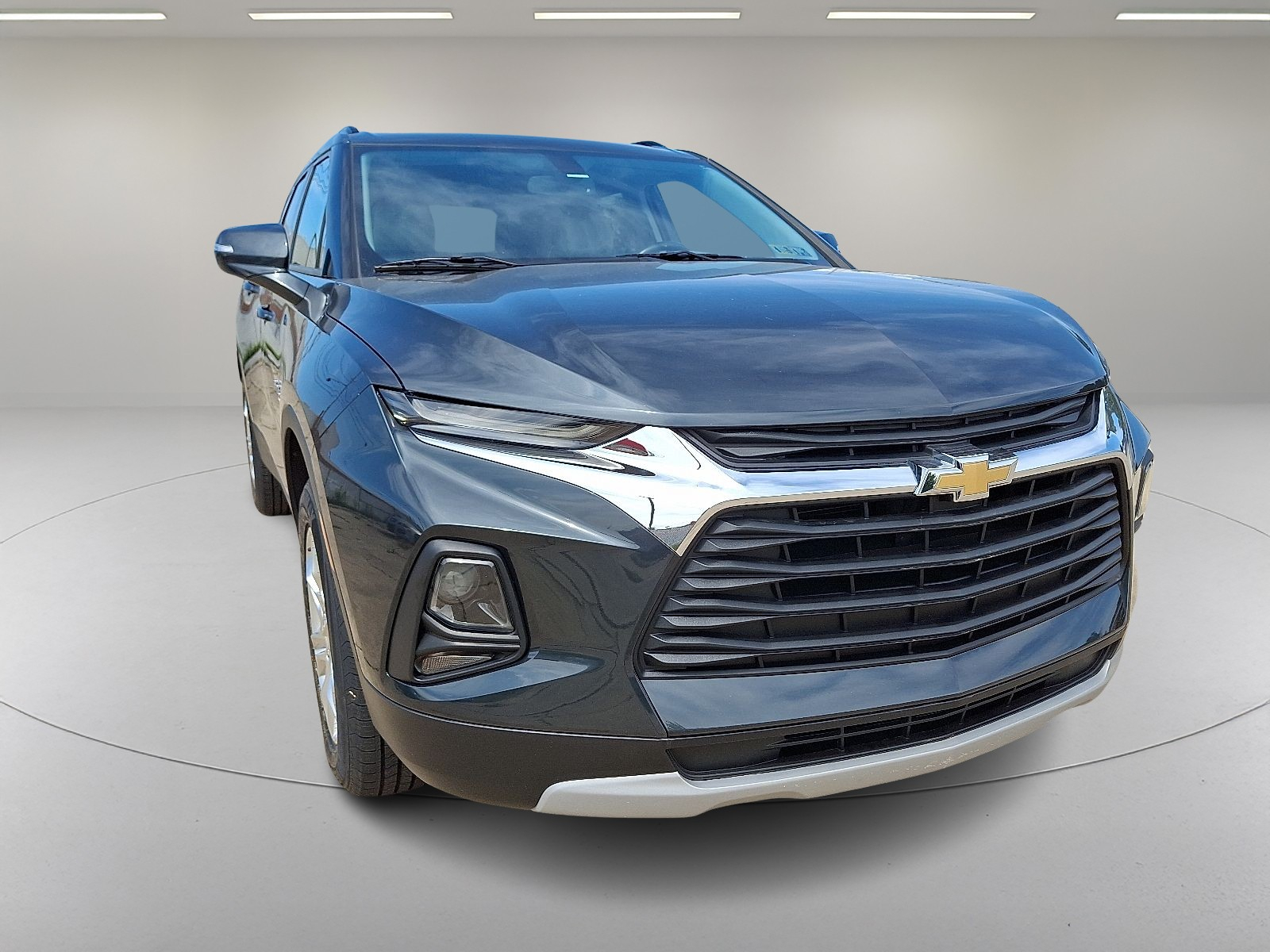 2020 Chevrolet Blazer 1LT photo 2