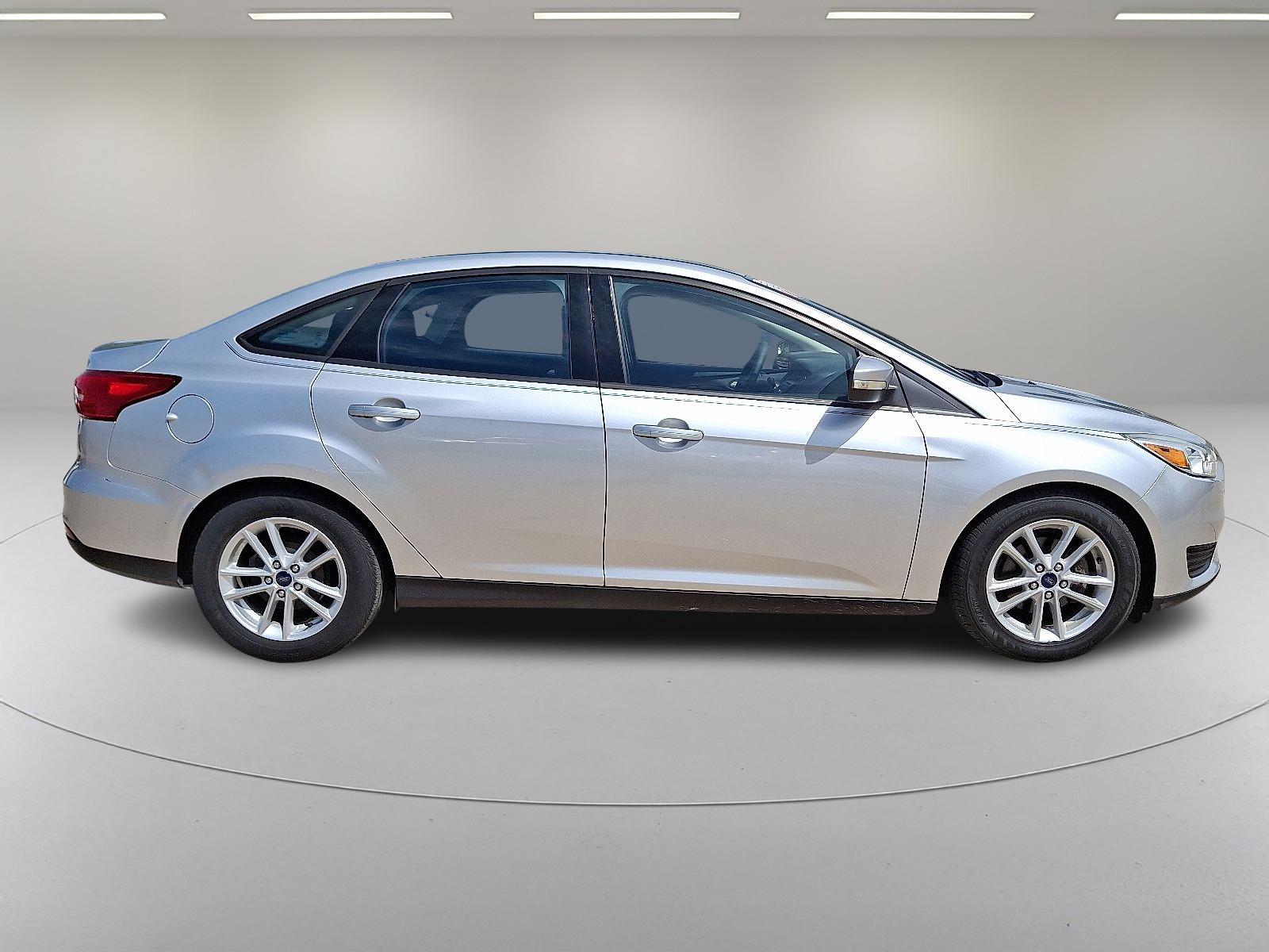 2017 Ford Focus SE photo 12