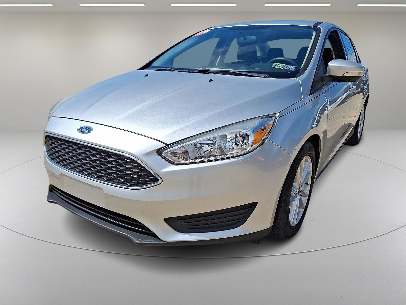 2017 Ford Focus SE photo 4