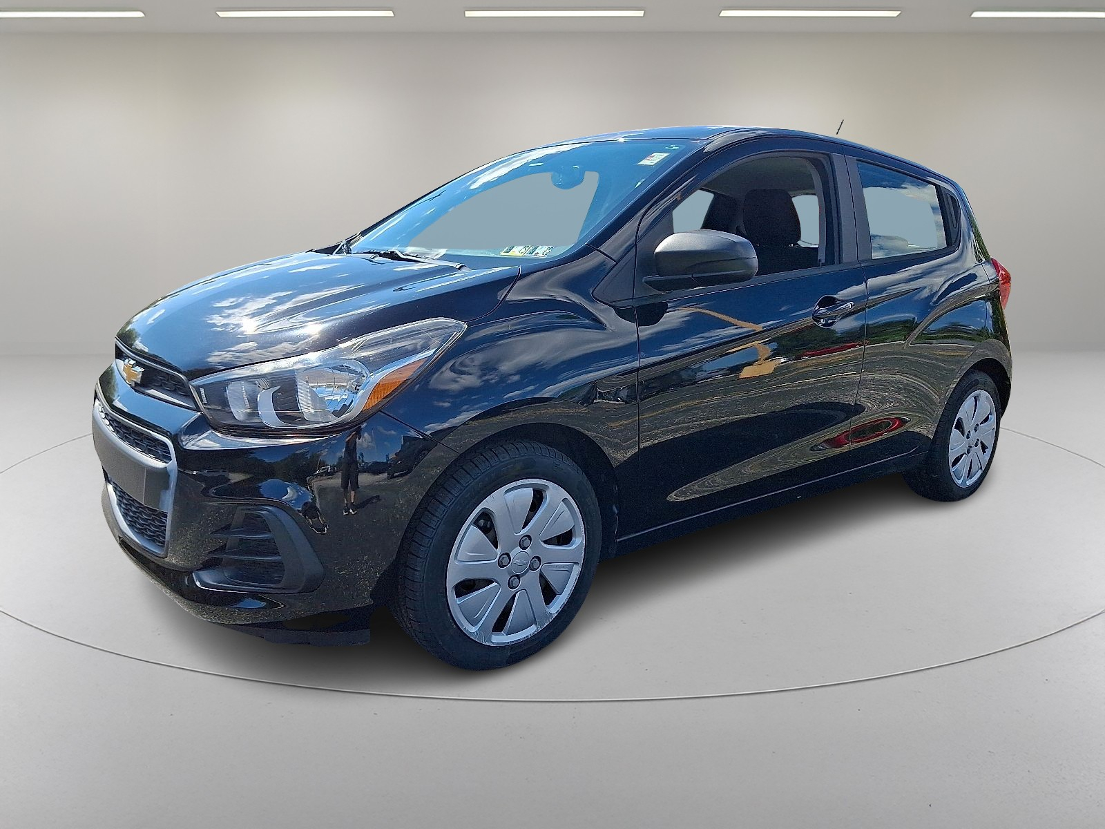 2018 Chevrolet Spark LS photo 4