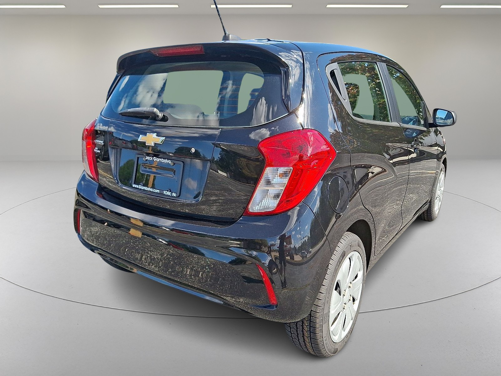 2018 Chevrolet Spark LS photo 9