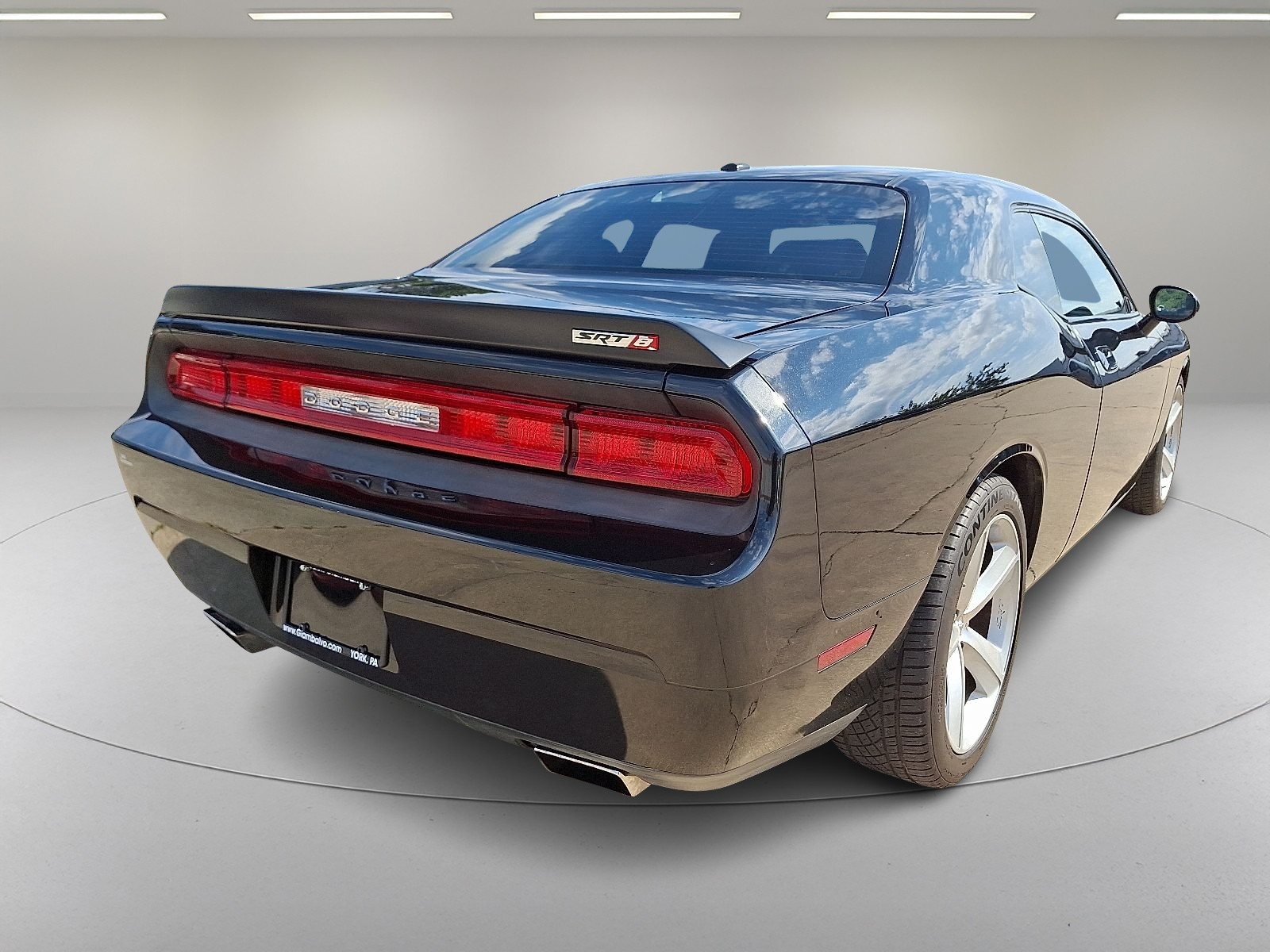2009 Dodge Challenger SRT8 photo 10