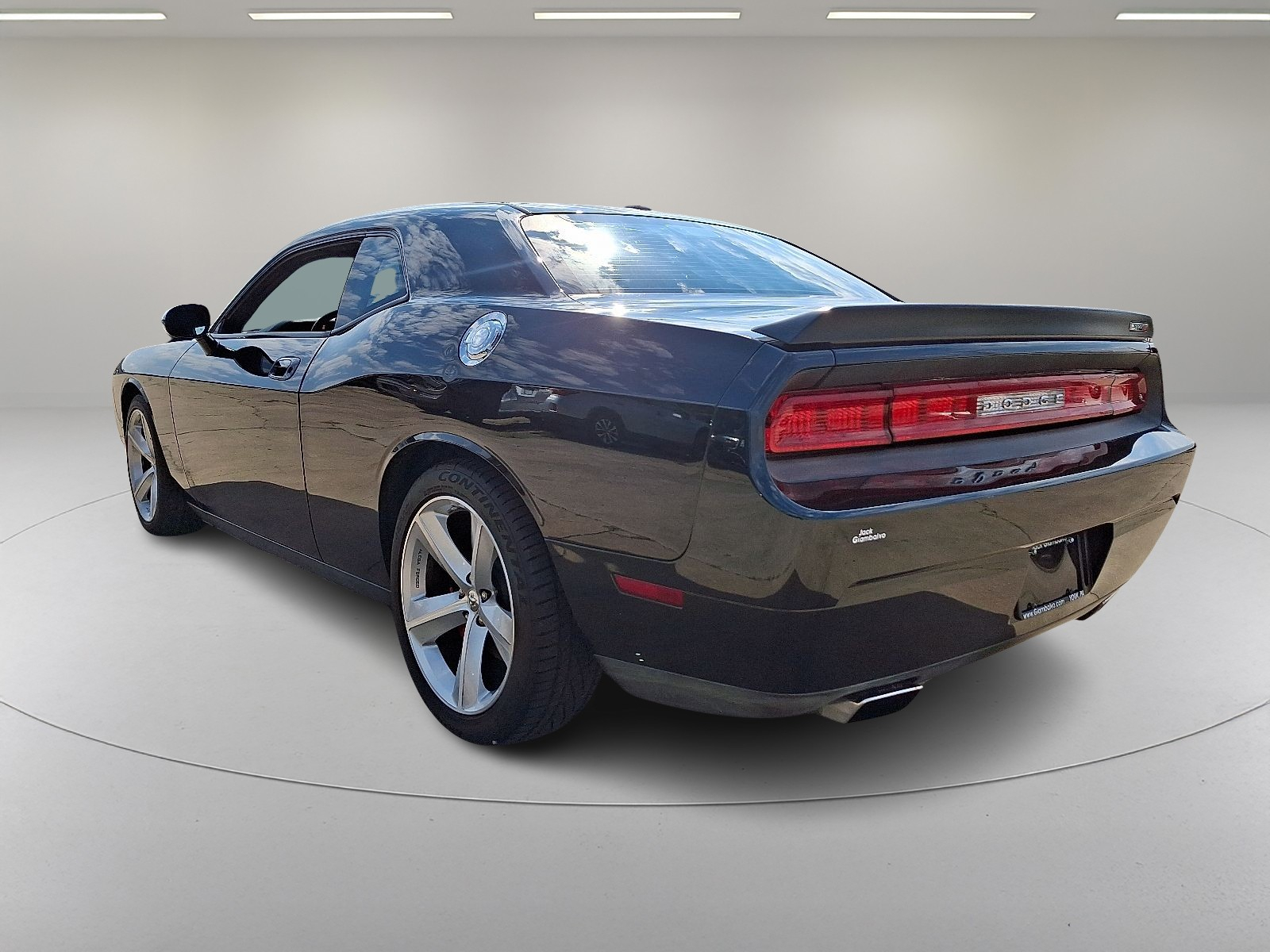 2009 Dodge Challenger SRT8 photo 7