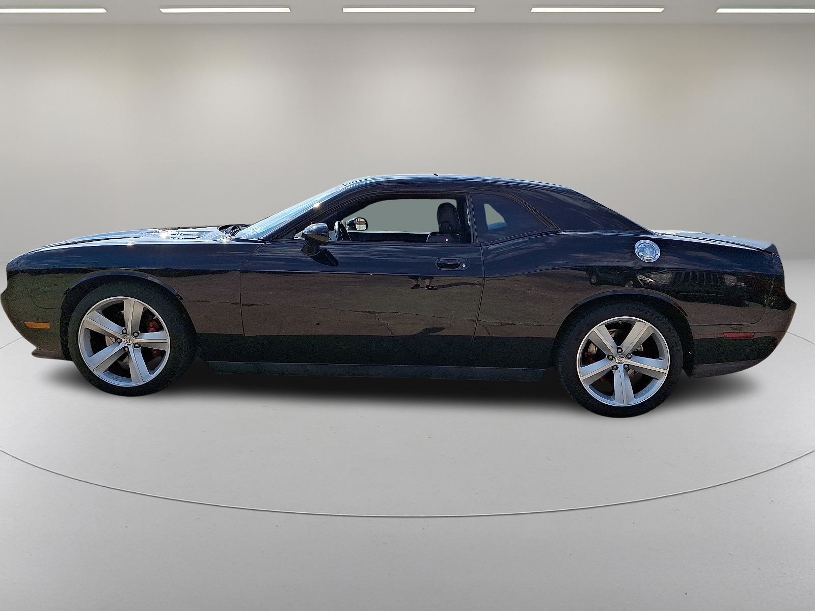 2009 Dodge Challenger SRT8 photo 6