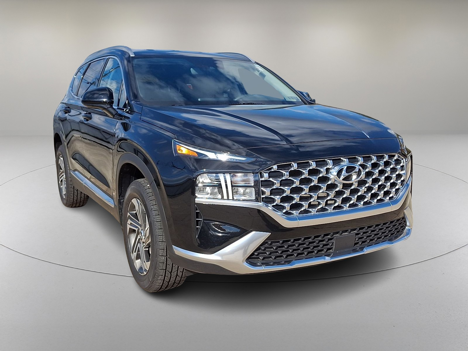 2022 Hyundai Santa Fe SEL photo 2