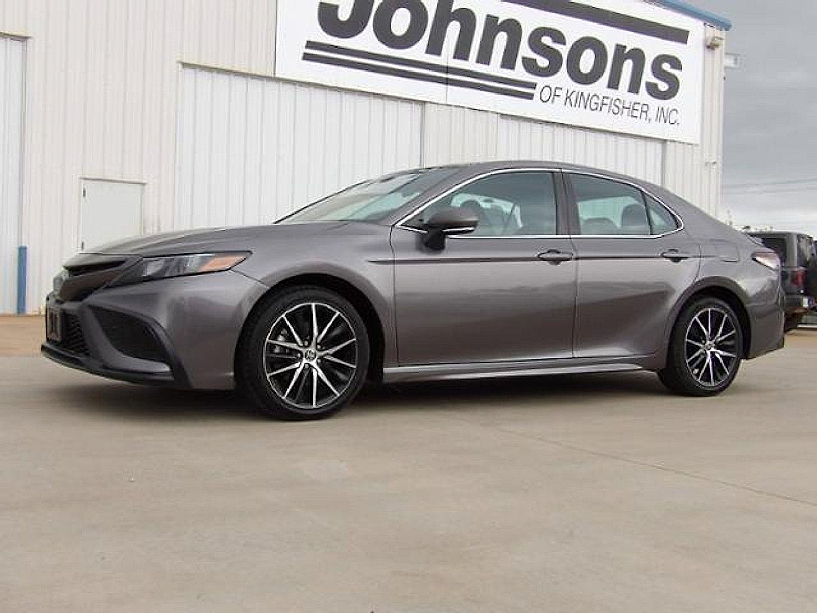 2022 Toyota Camry SE FWD