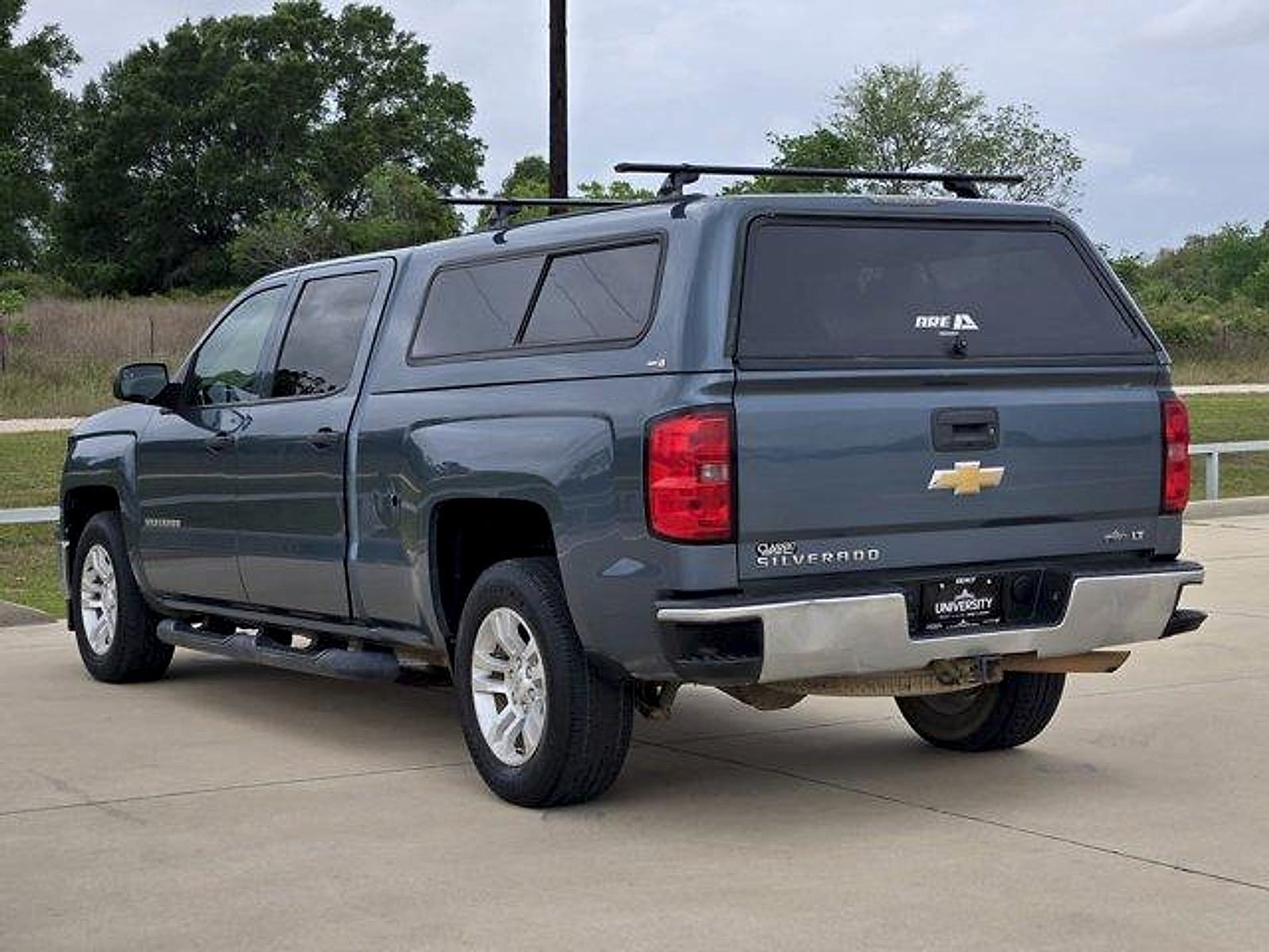 View vehicle photo 3