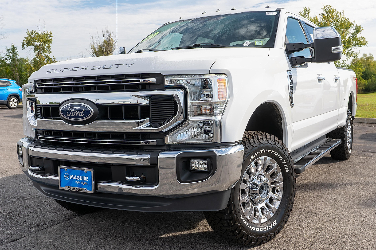 Oxford White 2020 Ford F-250 Super Duty Pickup Truck Four-Wheel Drive Automatic