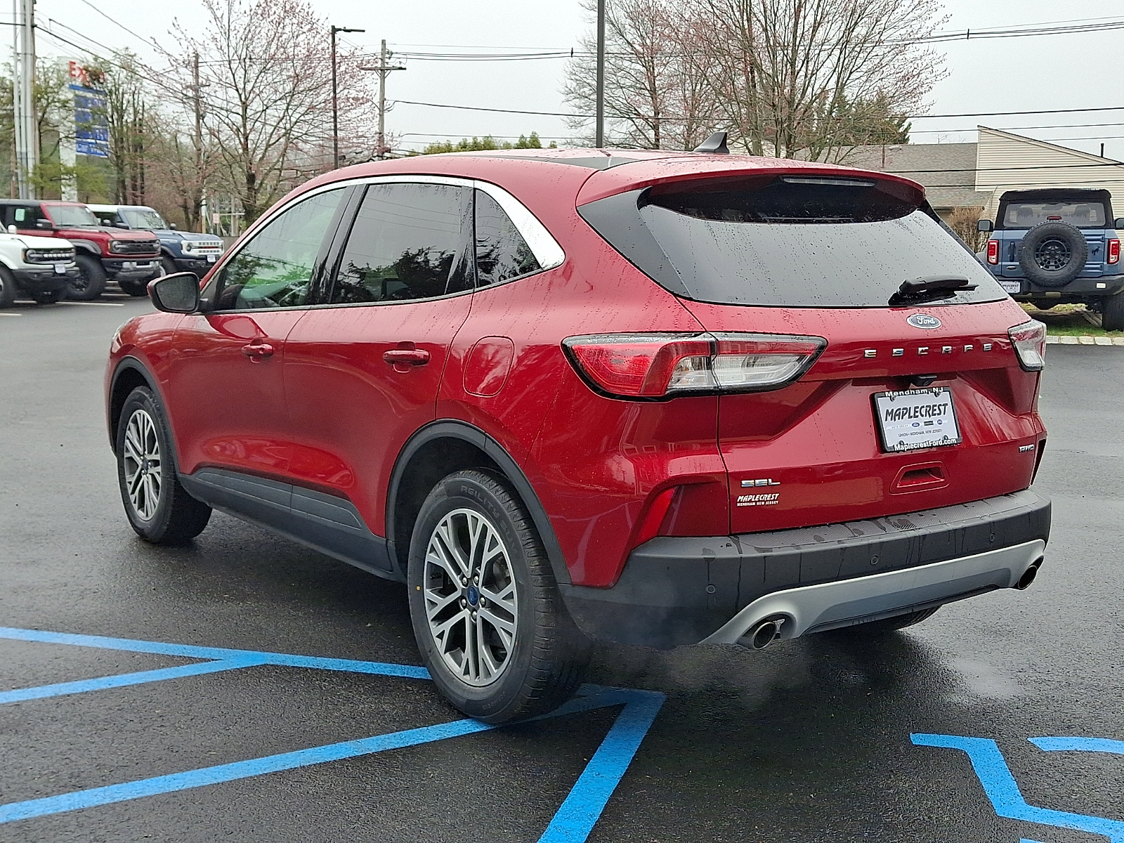 View vehicle photo 4