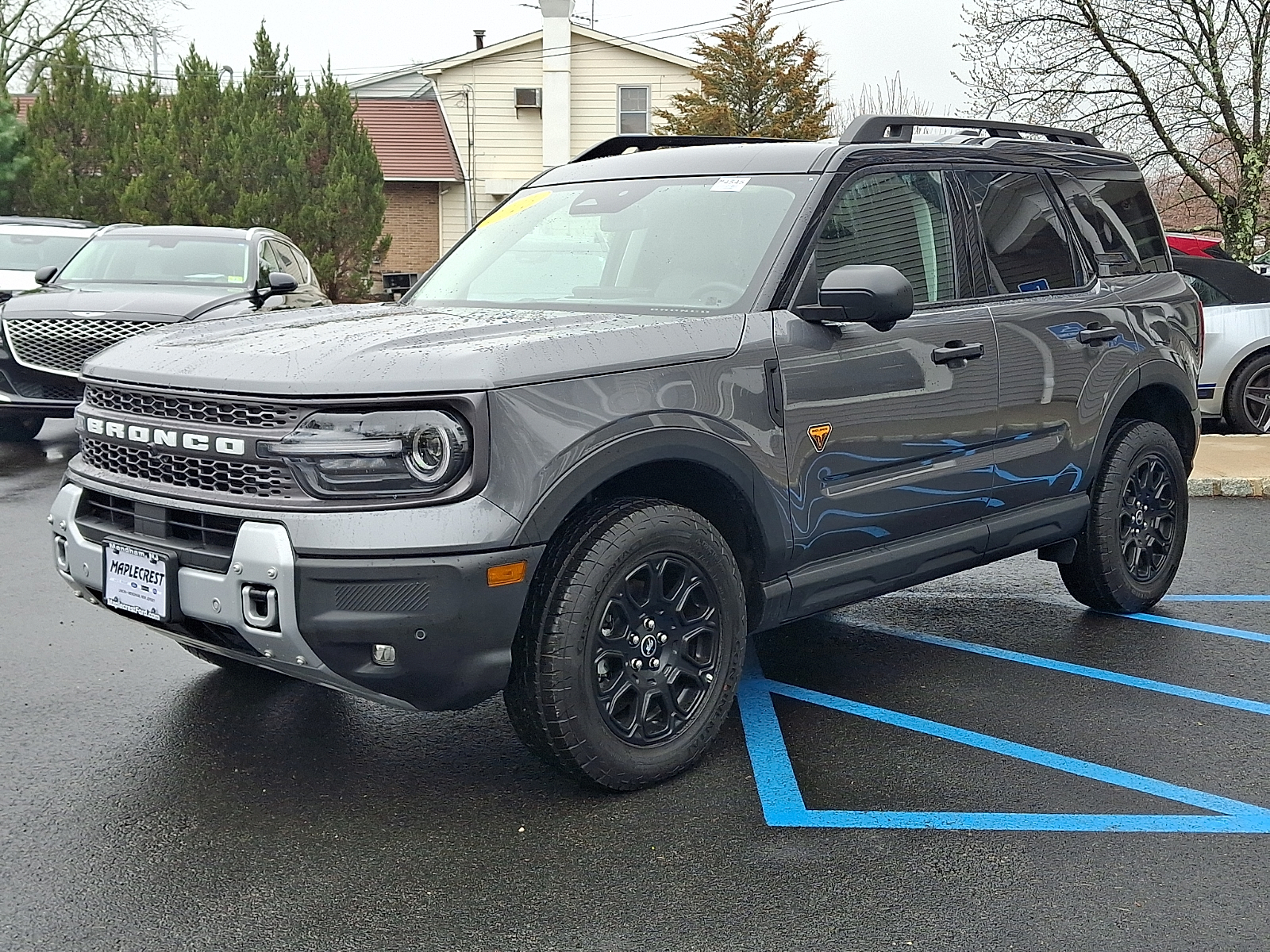 View vehicle photo 3