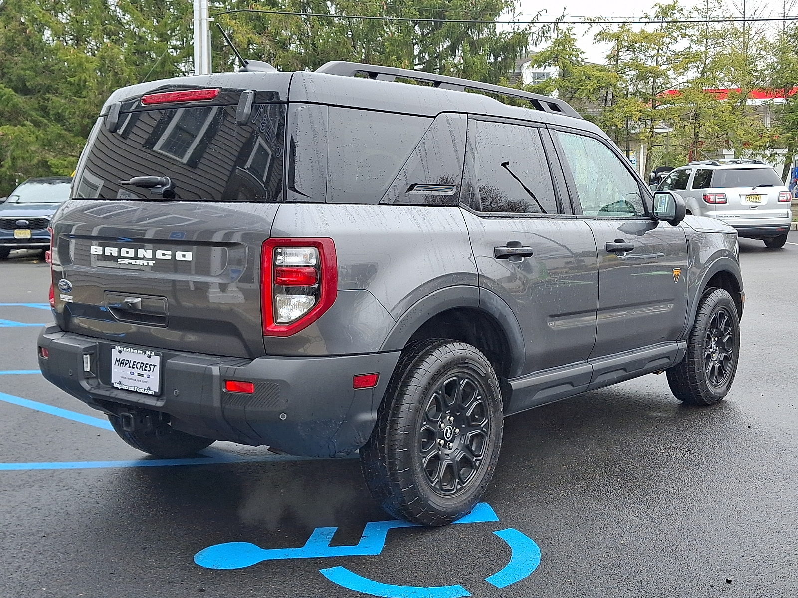 View vehicle photo 6