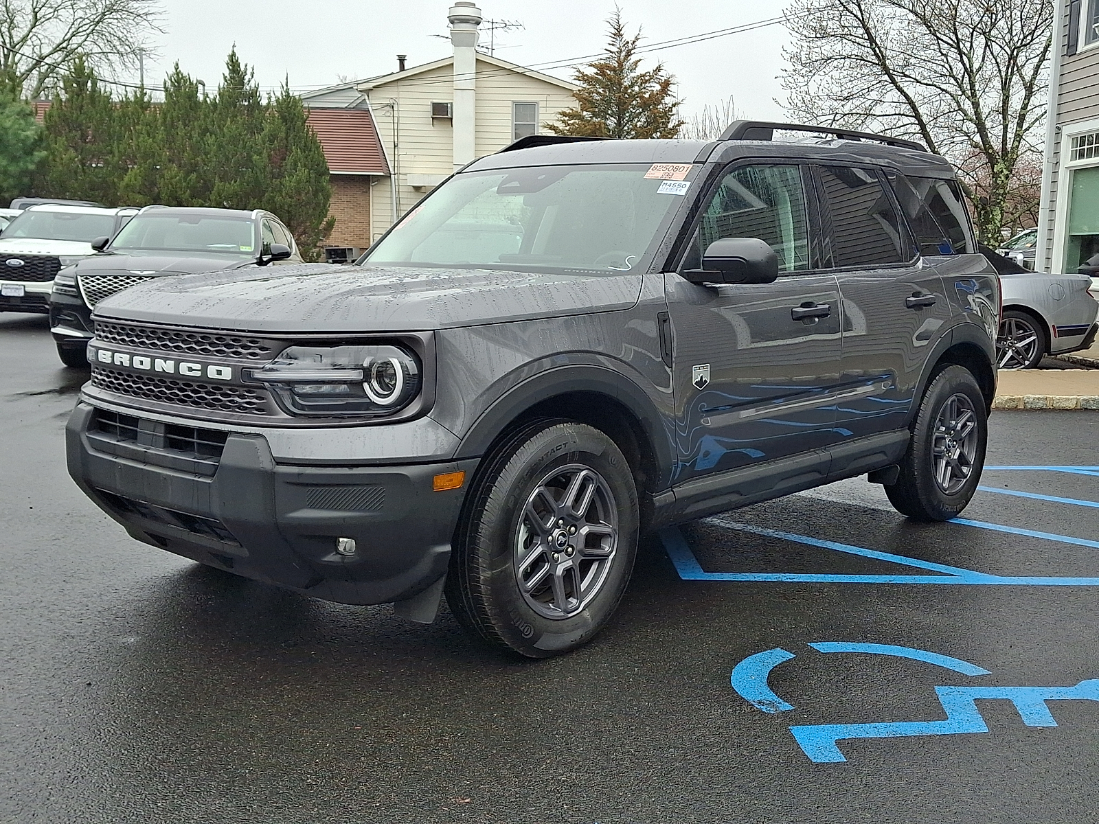 View vehicle photo 3