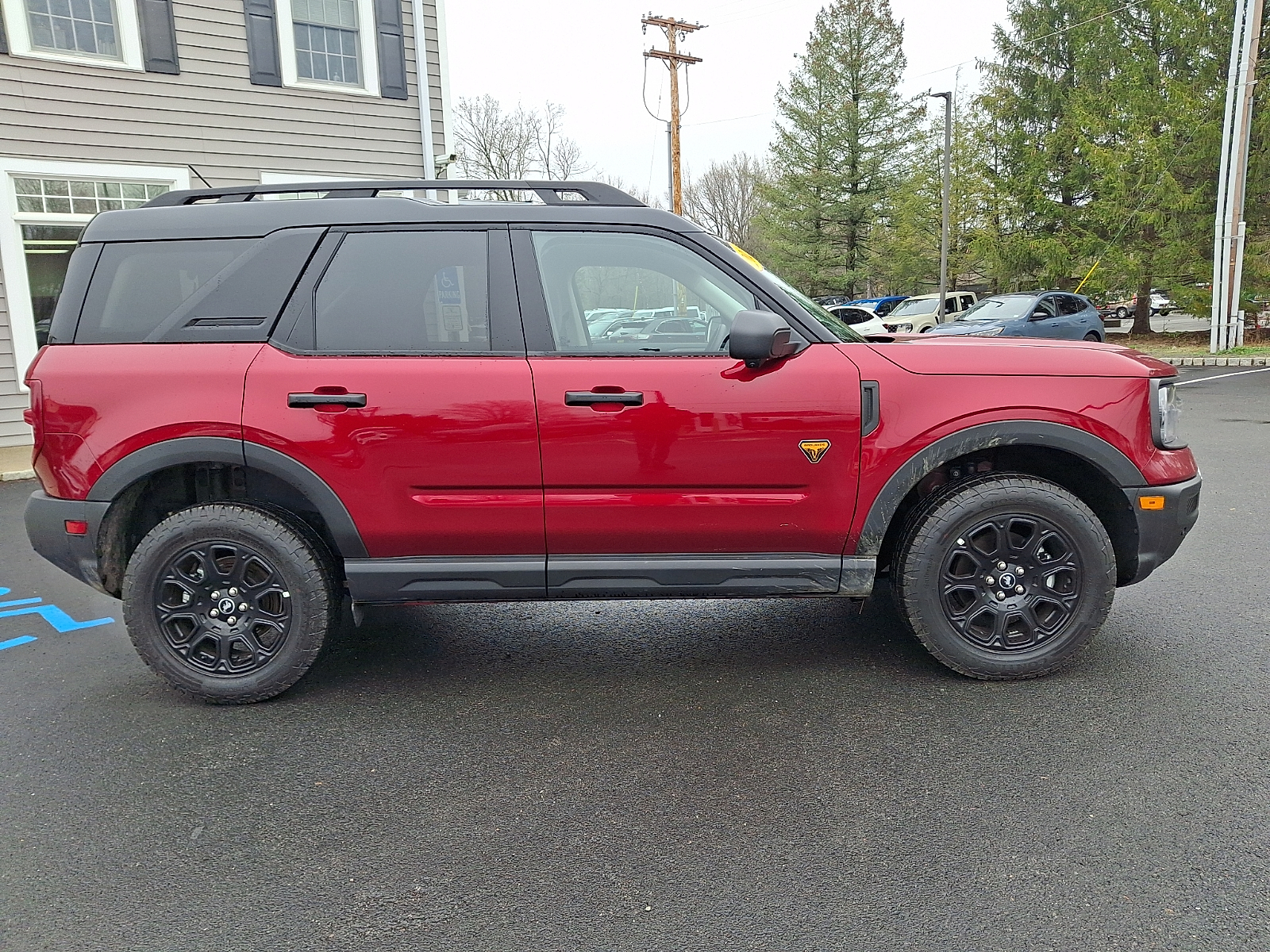 View vehicle photo 7