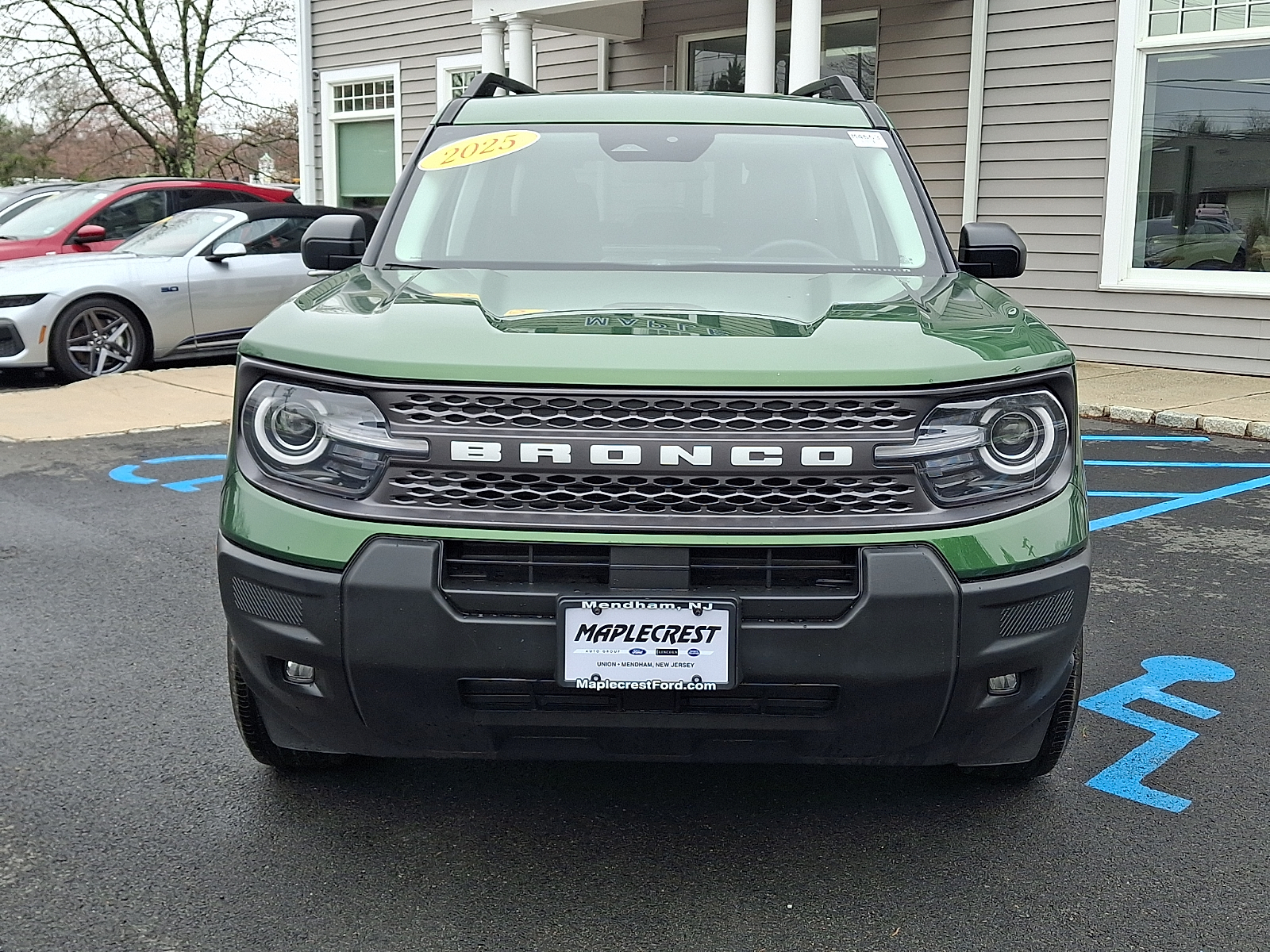 View vehicle photo 2