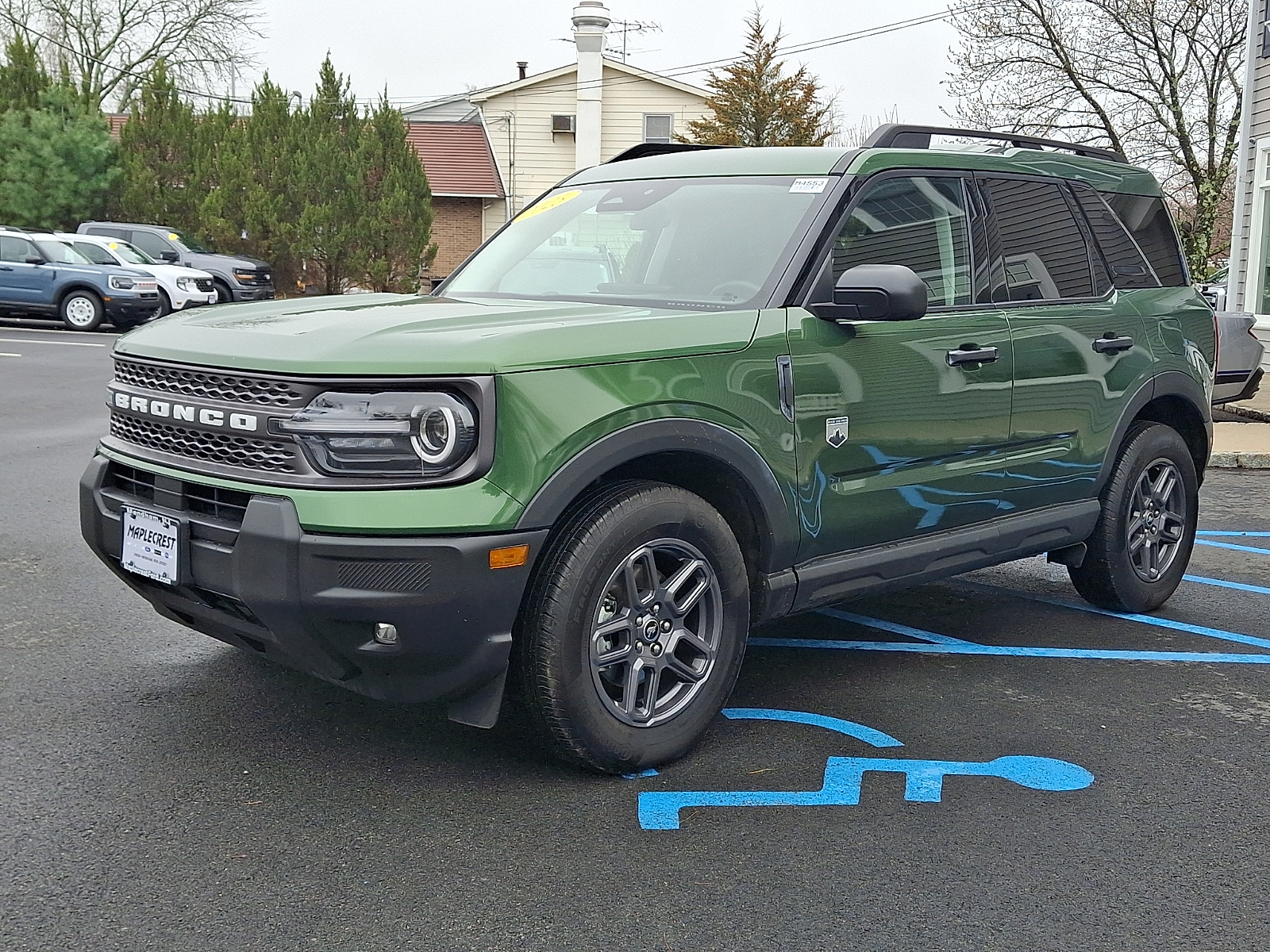 View vehicle photo 3