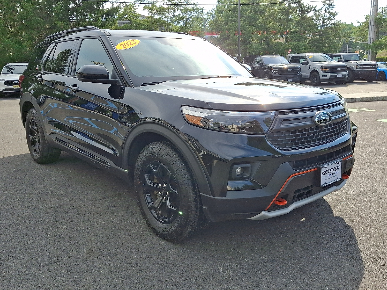 View vehicle photo 3