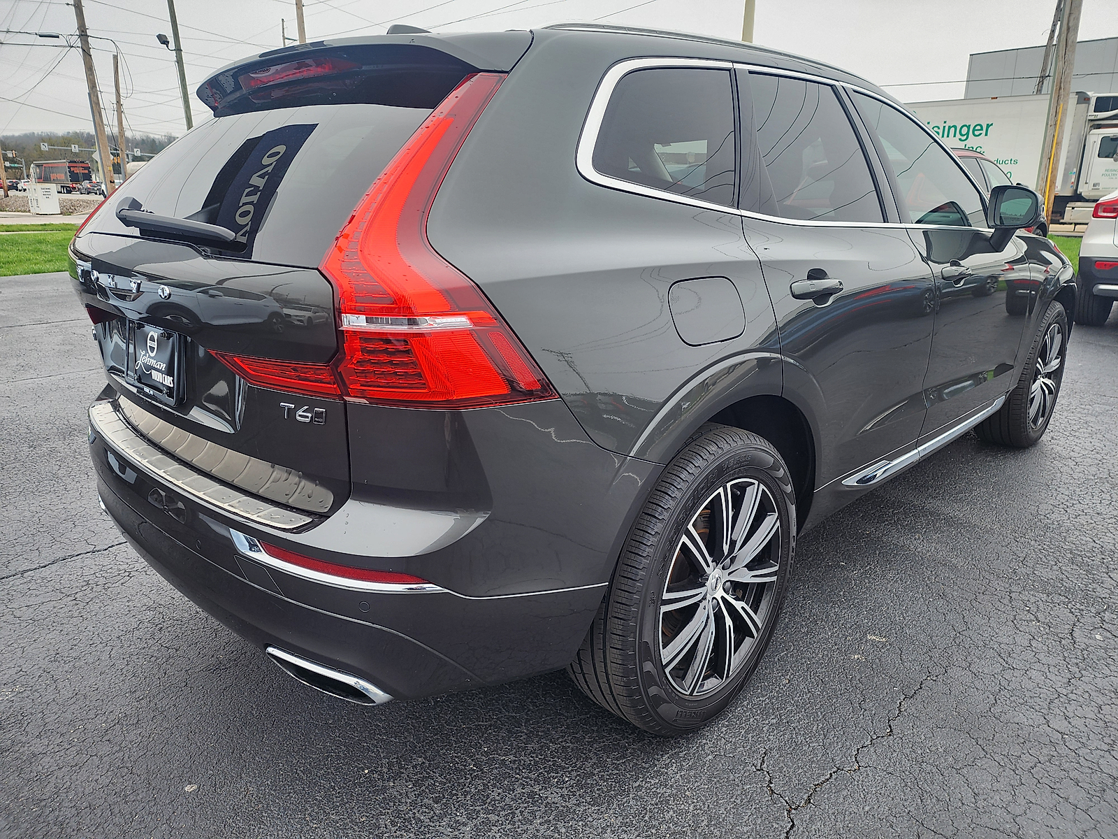 View vehicle photo 6