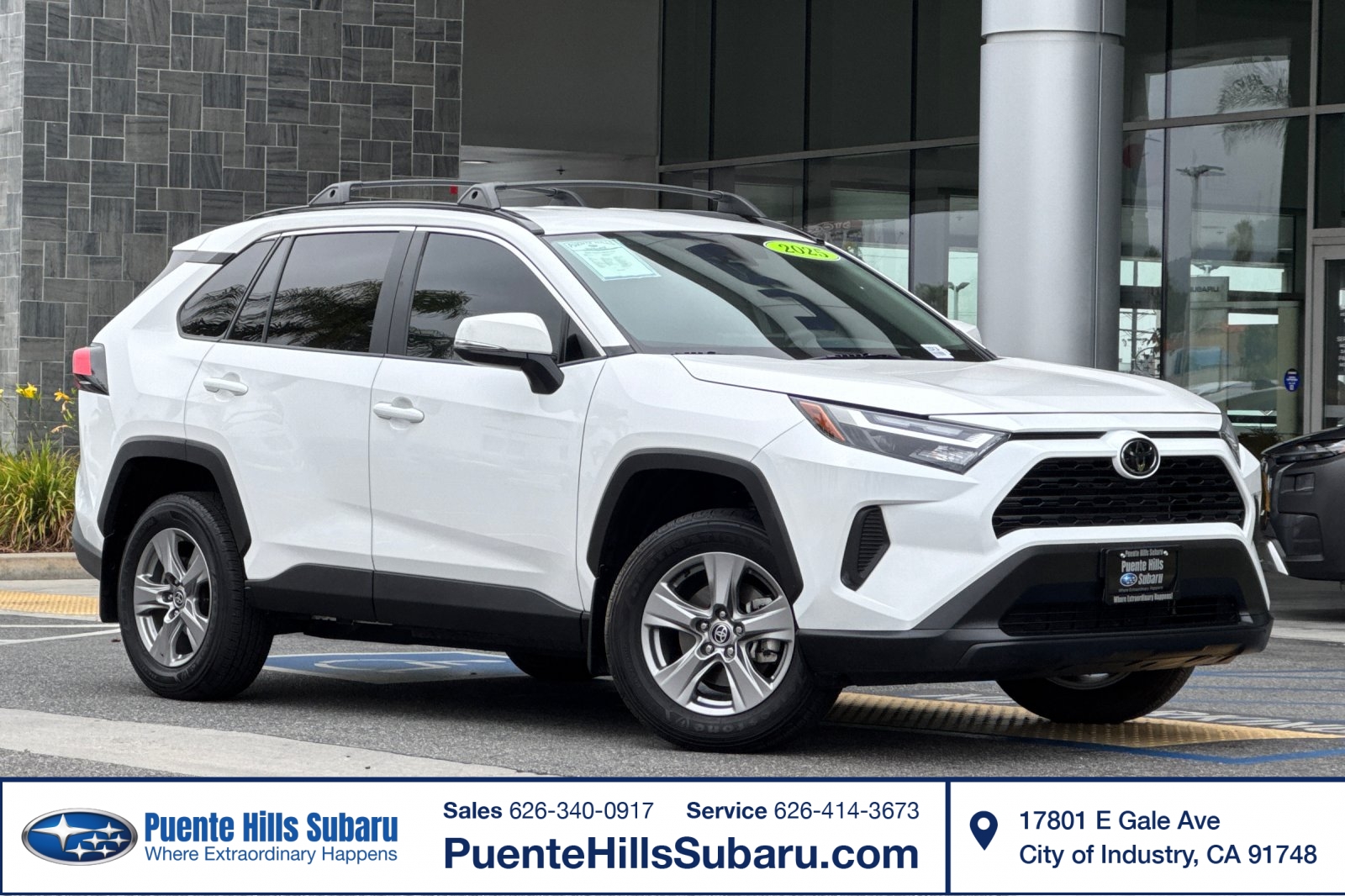 Ice Cap 2025 Toyota RAV4 SUV / Crossover Front-Wheel Drive Automatic