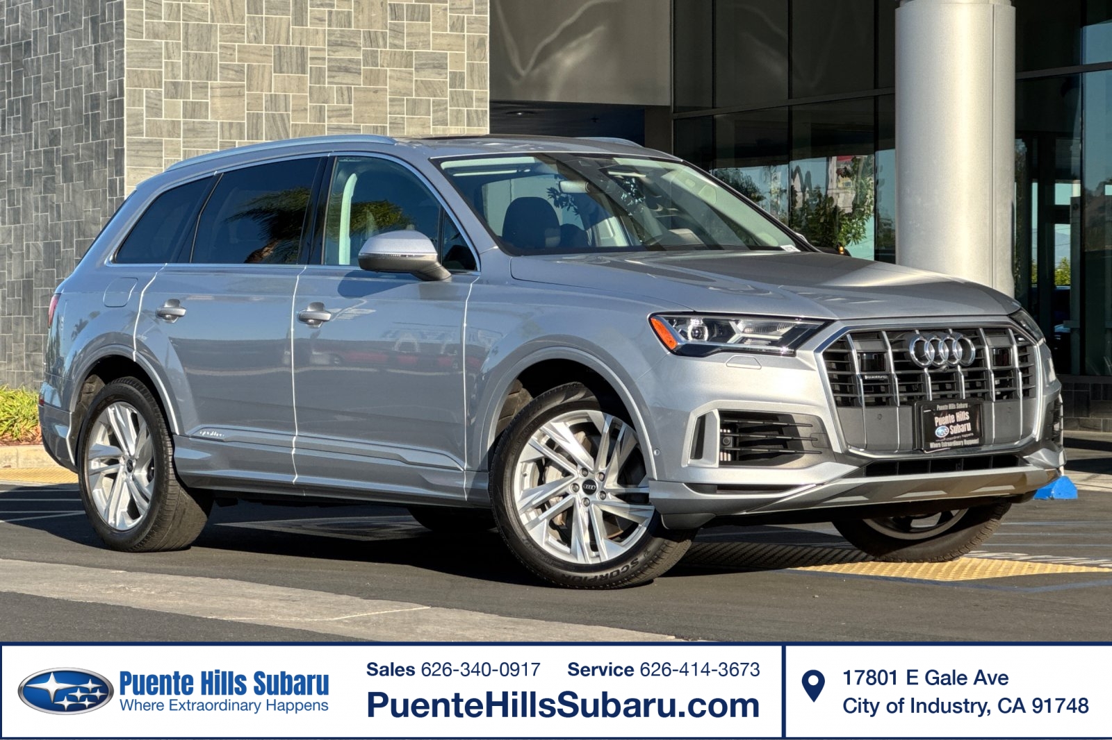Florett Silver Metallic 2022 Audi Q7 SUV / Crossover All-Wheel Drive Automatic