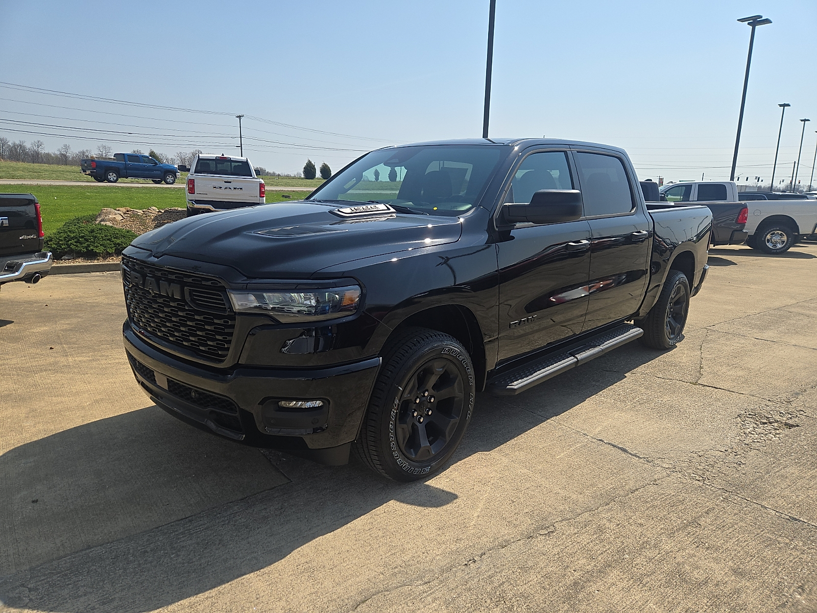 2026 RAM 1500 Express Crew Cab 4WD