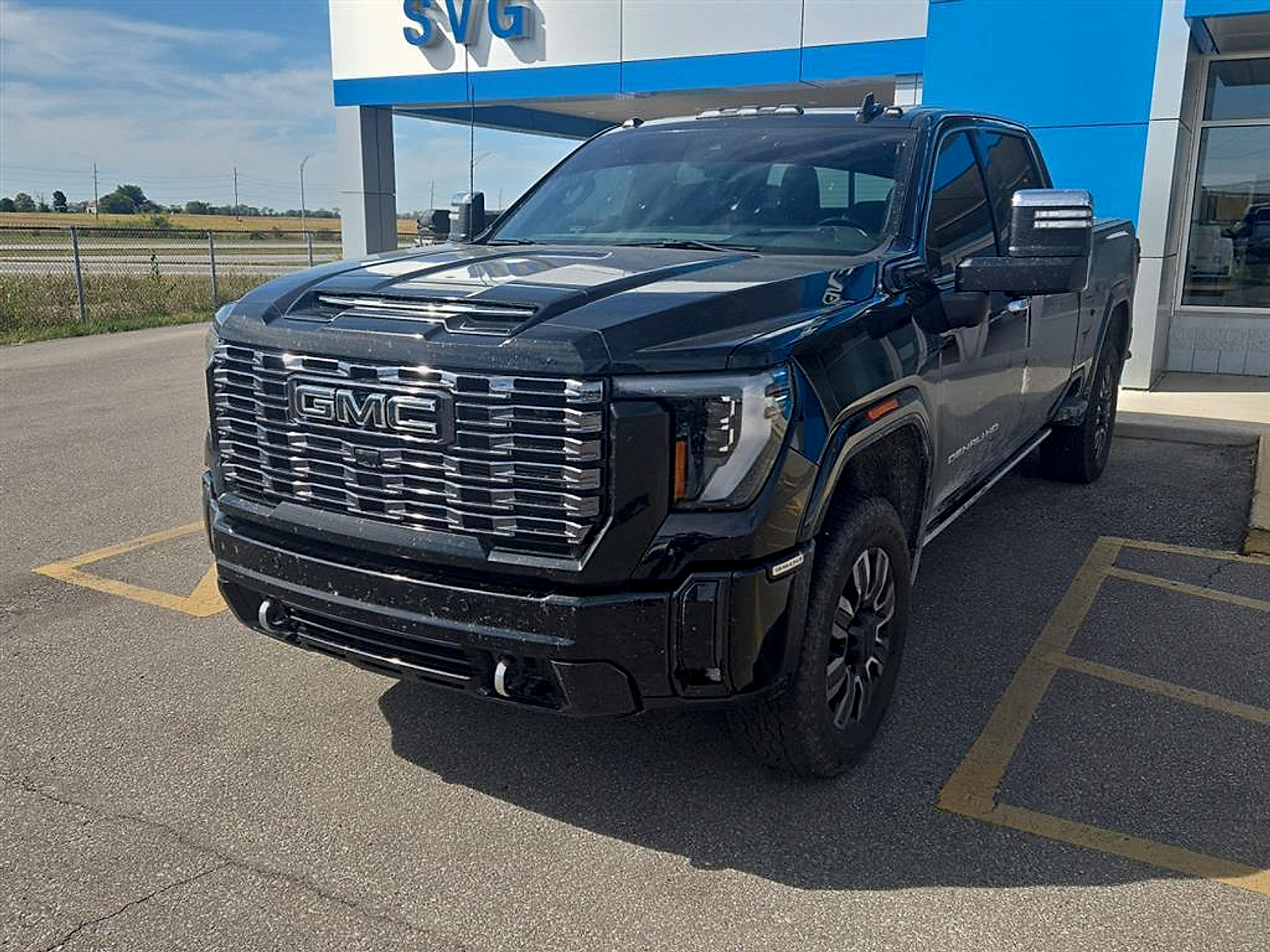 Onyx Black 2025 GMC Sierra 3500HD Denali Ultimate Crew Cab 4WD Pickup Truck Four-Wheel Drive Automatic