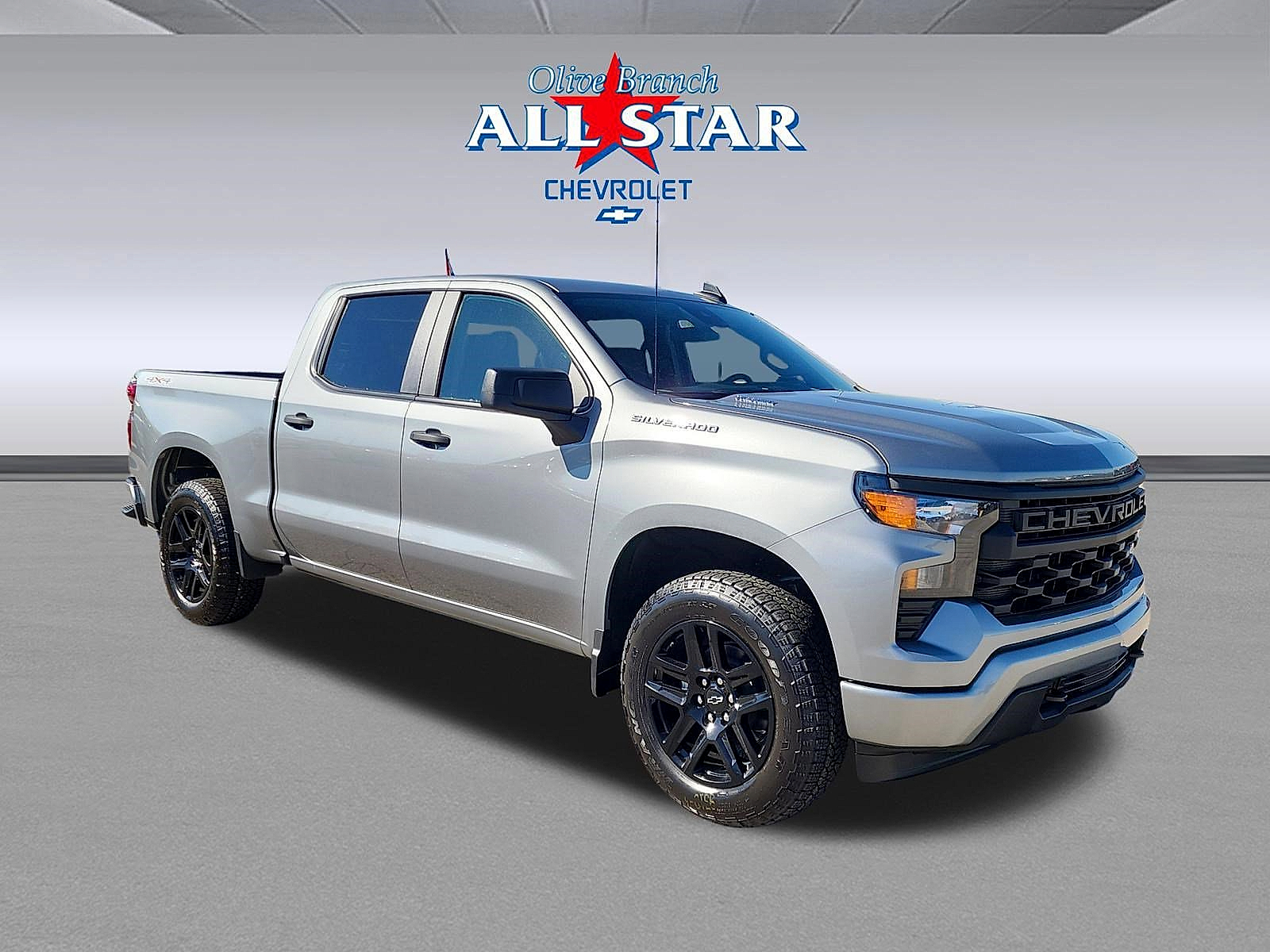 2026 Chevrolet Silverado 1500 Custom Crew Cab 4WD