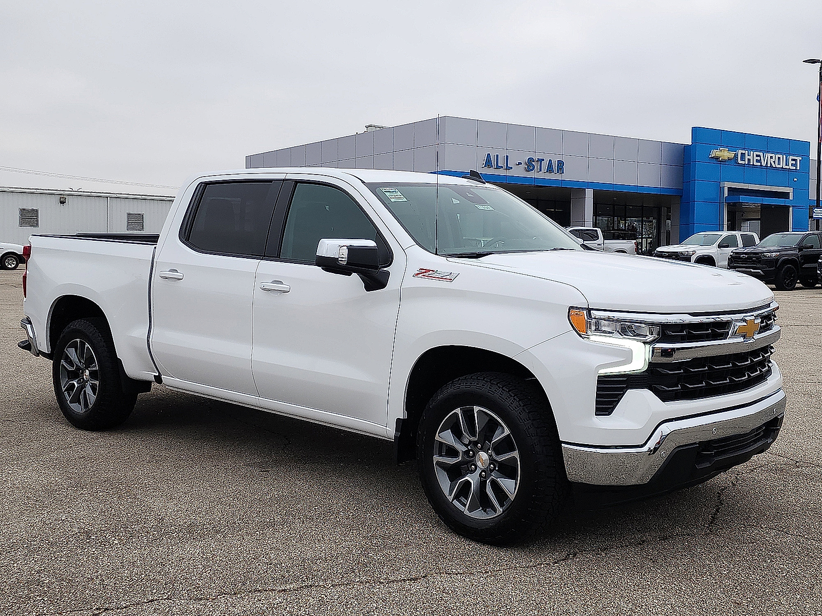 2026 Chevrolet Silverado 1500 LT Crew Cab 4WD
