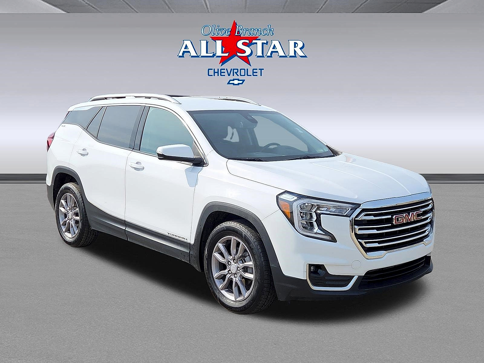 White 2024 GMC Terrain SLT FWD SUV / Crossover Front-Wheel Drive Automatic