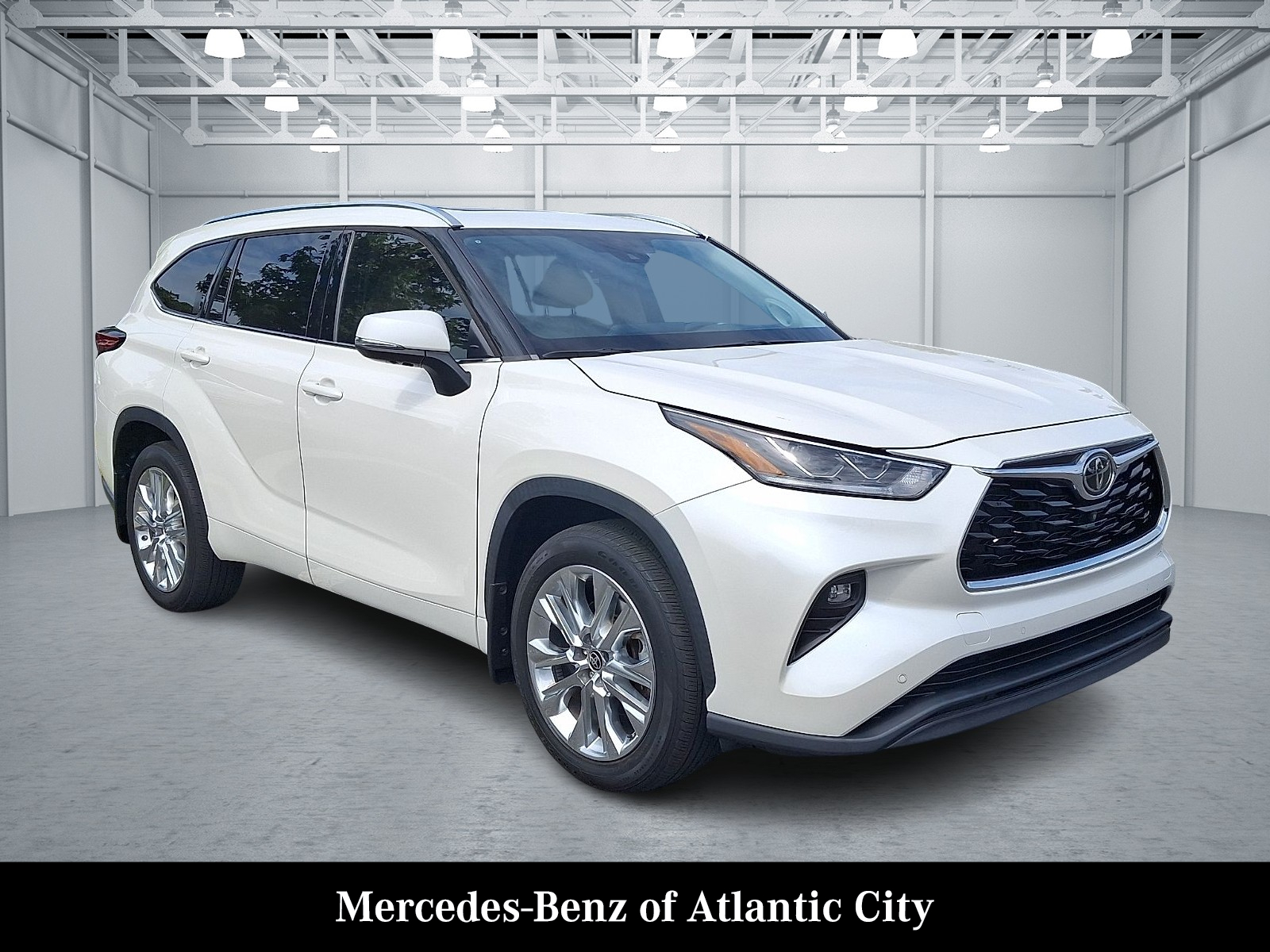 White (Blizzard Pearl) 2021 Toyota Highlander Limited AWD SUV / Crossover All-Wheel Drive Automatic