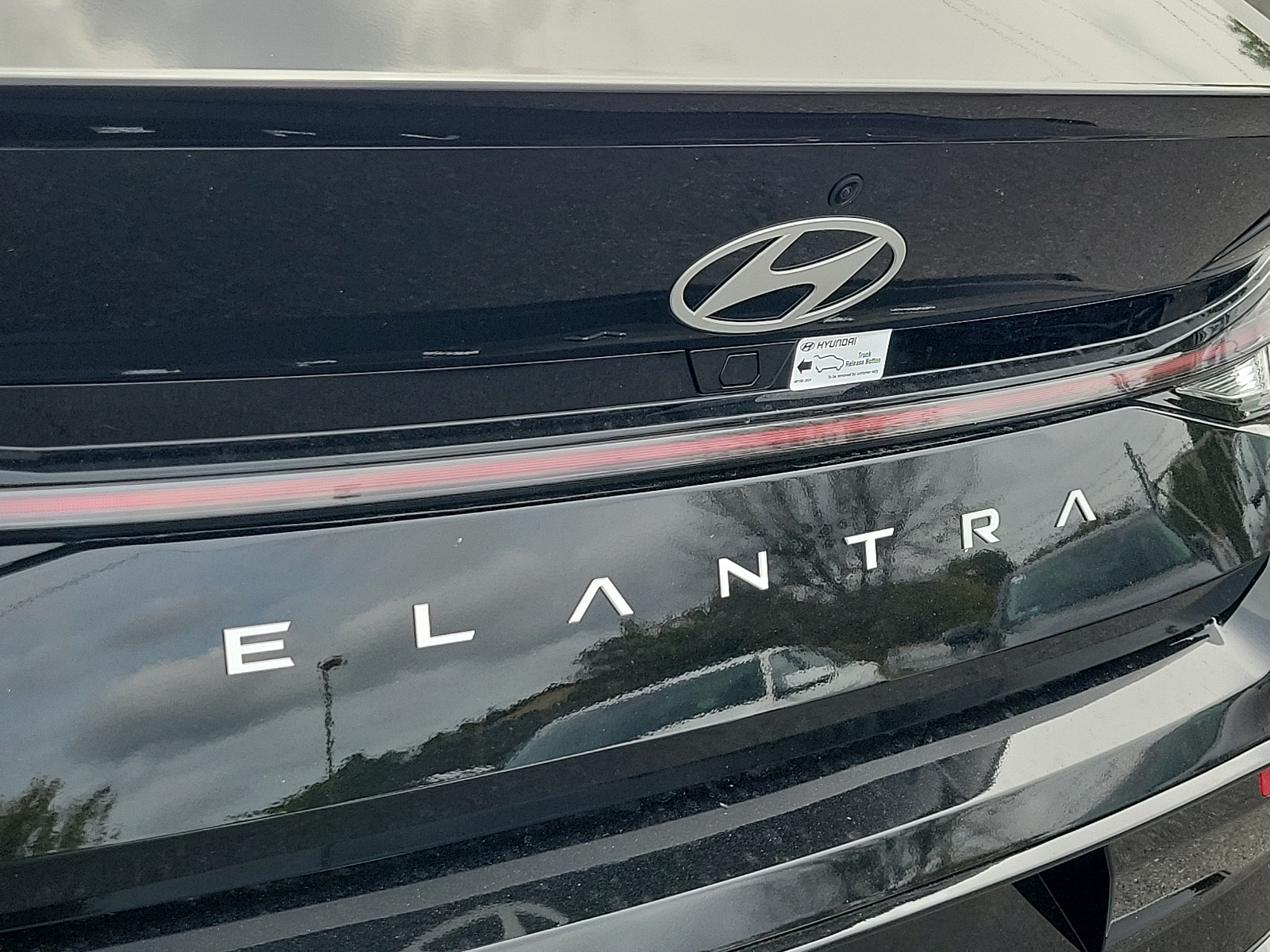 new 2025 Hyundai Elantra car, priced at $29,578