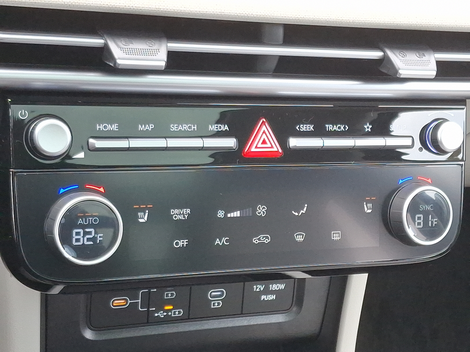 new 2025 Hyundai Tucson Hybrid car, priced at $38,305