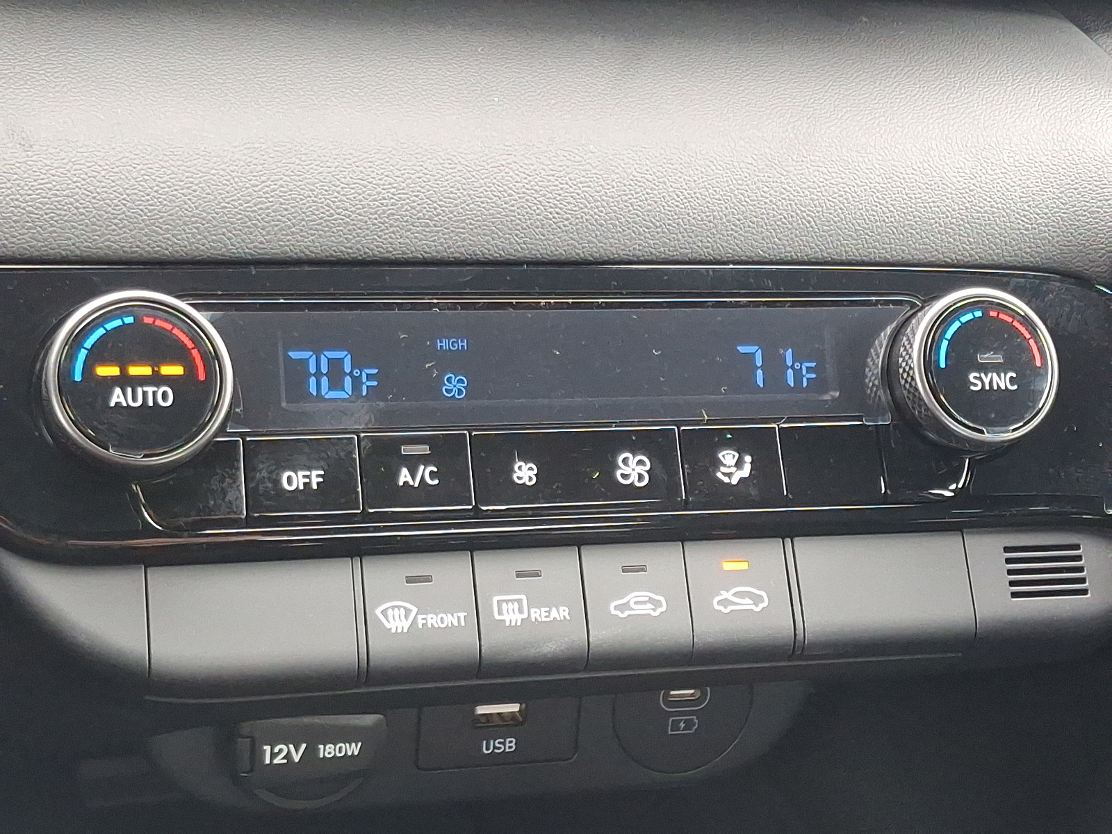 new 2025 Hyundai Elantra car, priced at $24,910