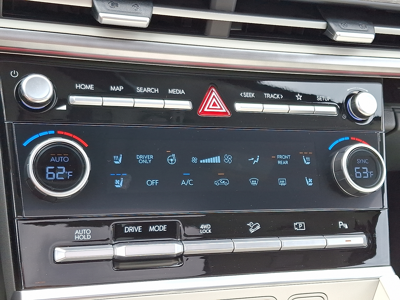 new 2025 Hyundai Santa Fe Hybrid car, priced at $48,224