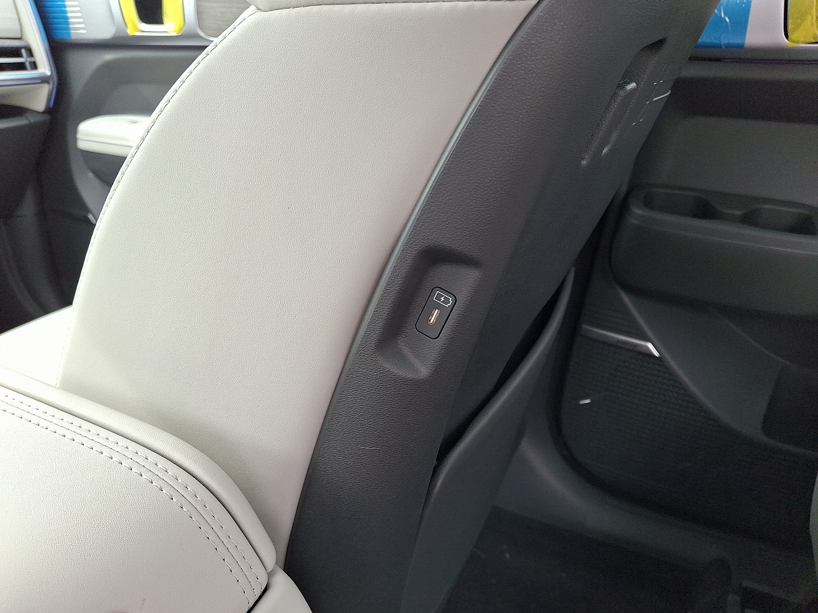 new 2025 Hyundai Santa Fe car, priced at $50,188