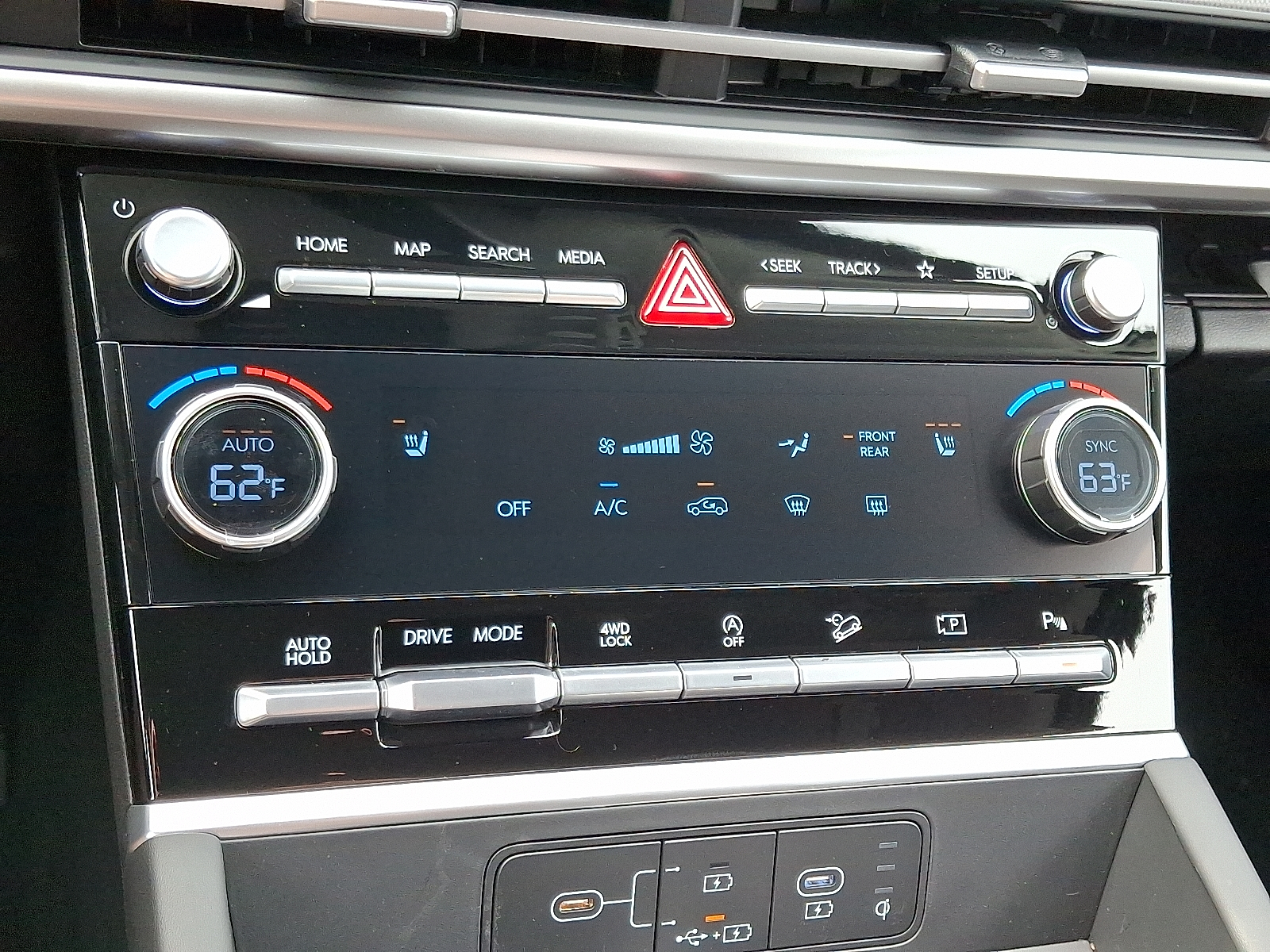 new 2025 Hyundai Santa Fe car, priced at $39,557